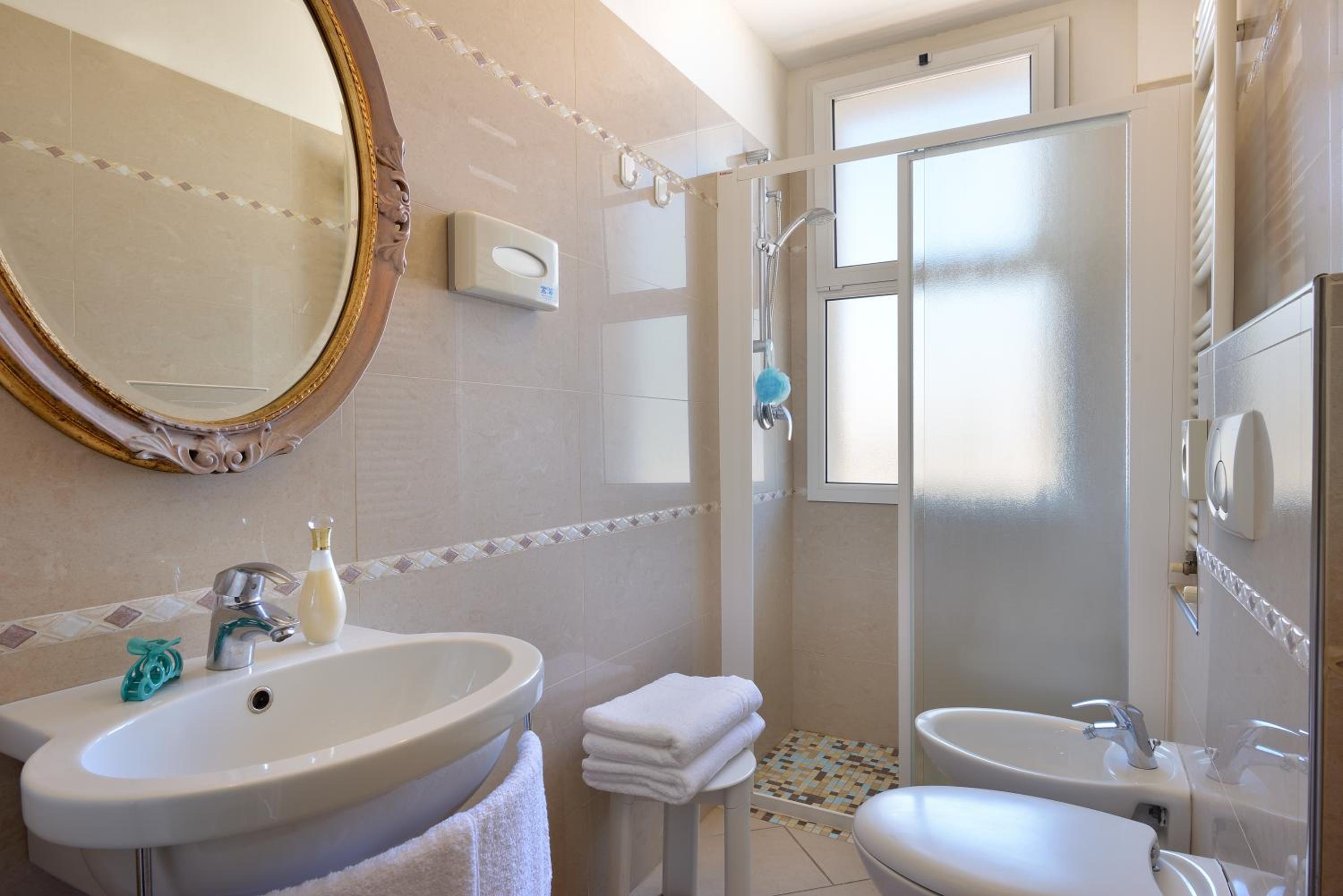 Triple Room - Photo 3