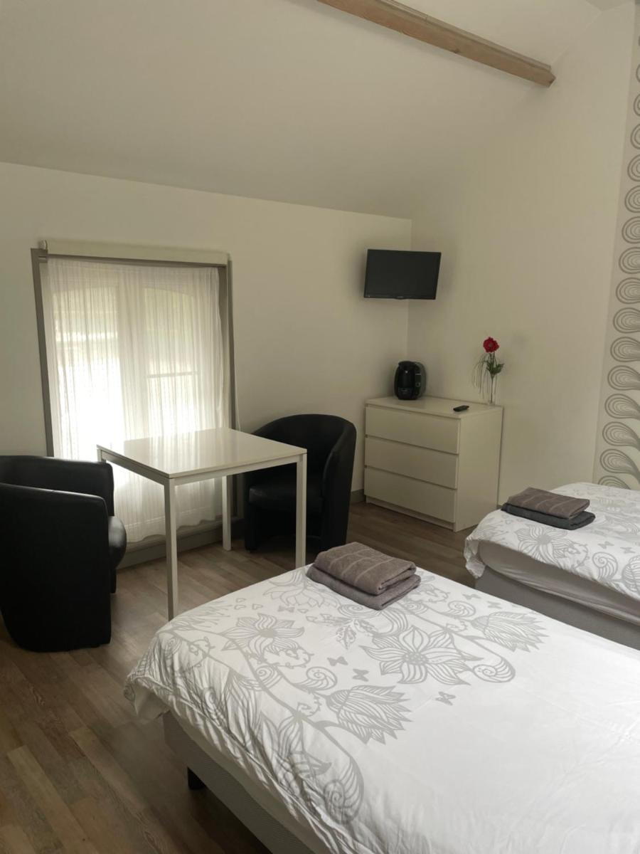 Double or Twin Room photo 2