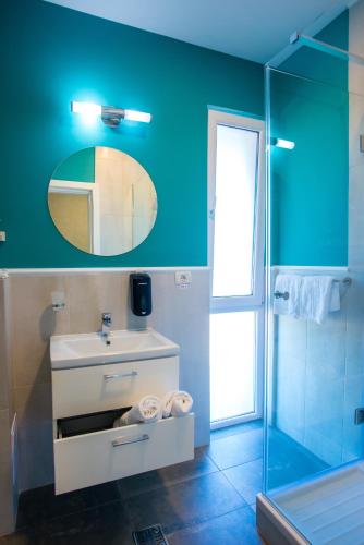 Deluxe Double Room with Balcony photo 1