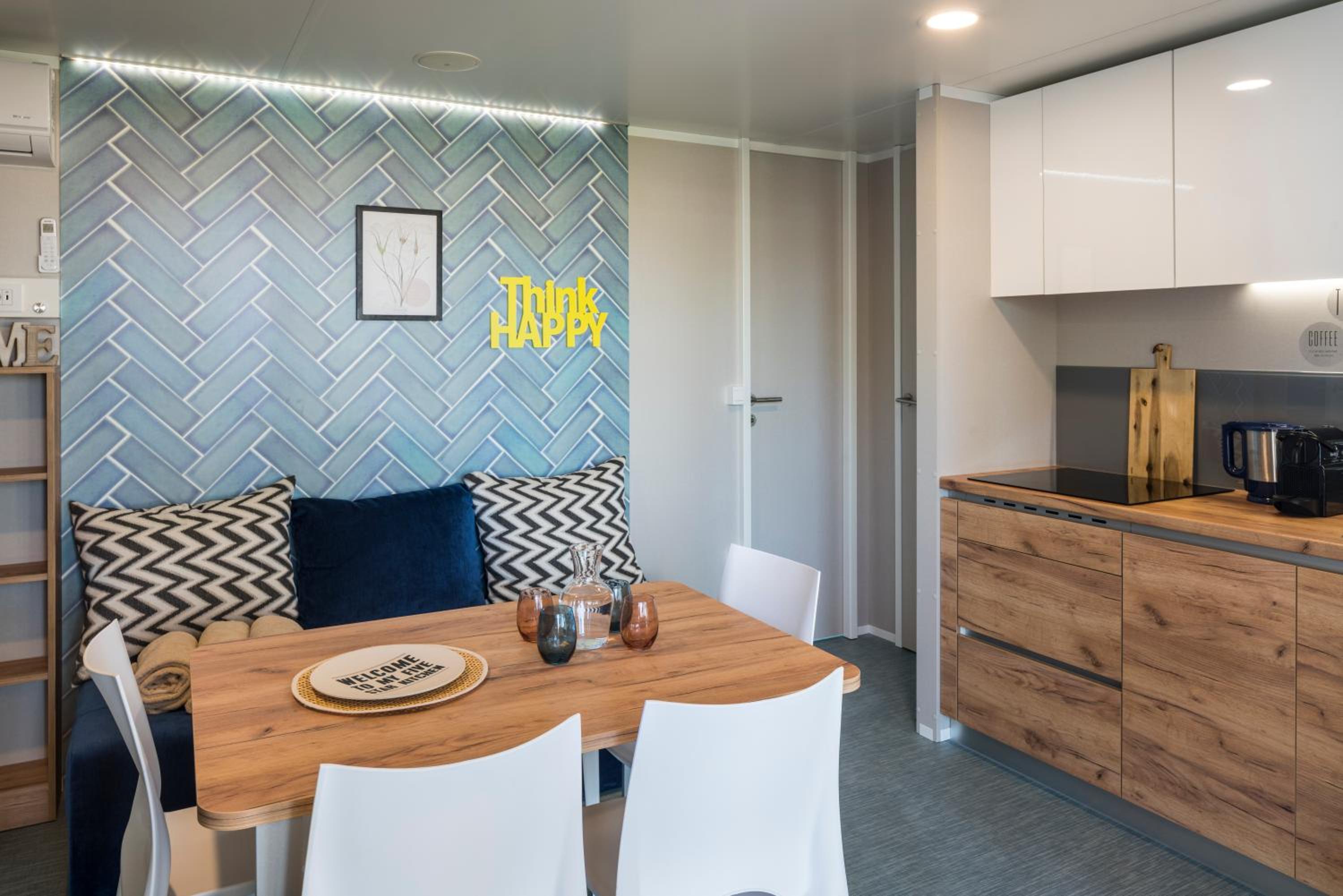 Premium Two-Bedroom Mobile Home with Terrace photo 3