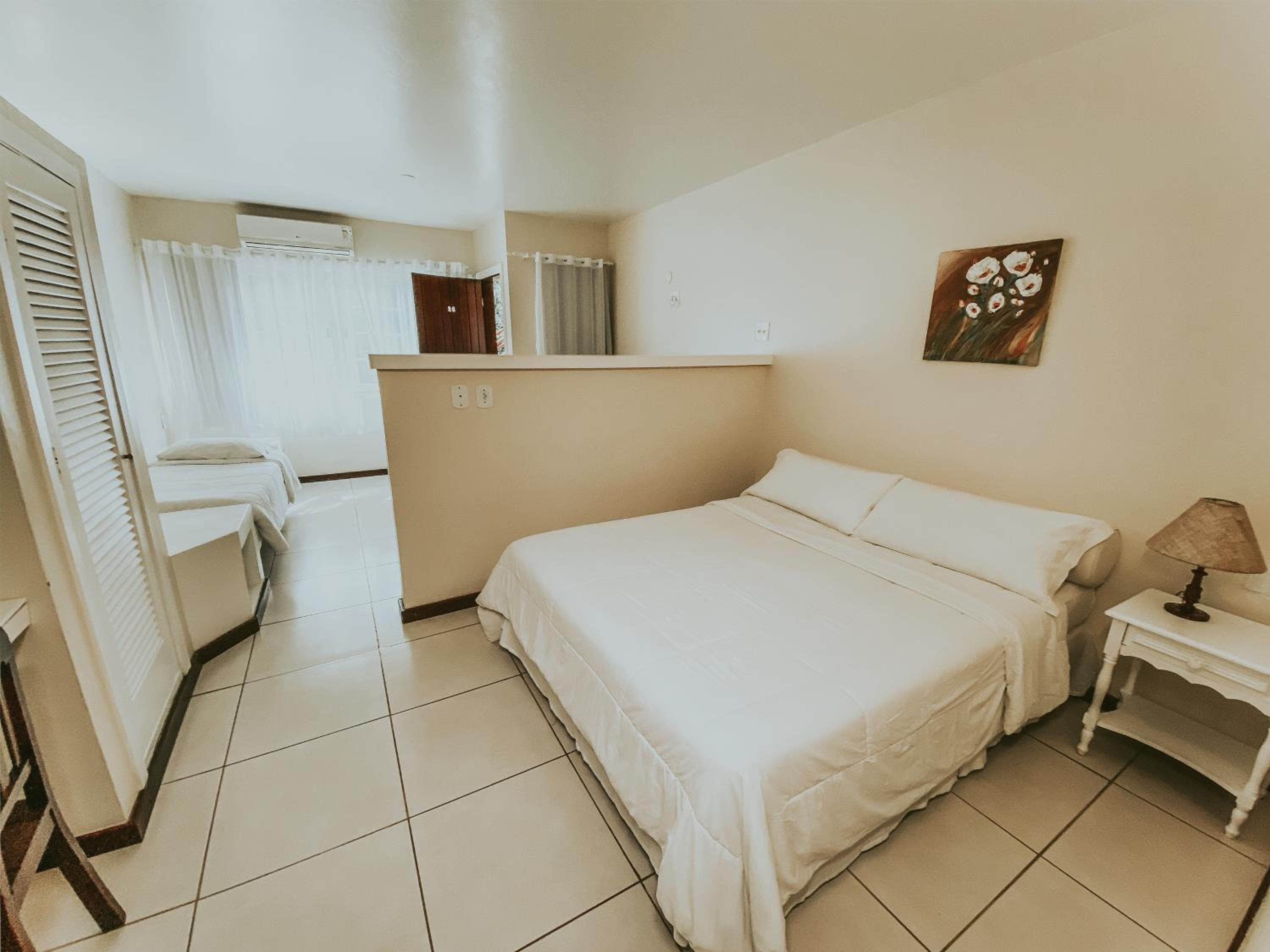 Standard Suite - Photo 1