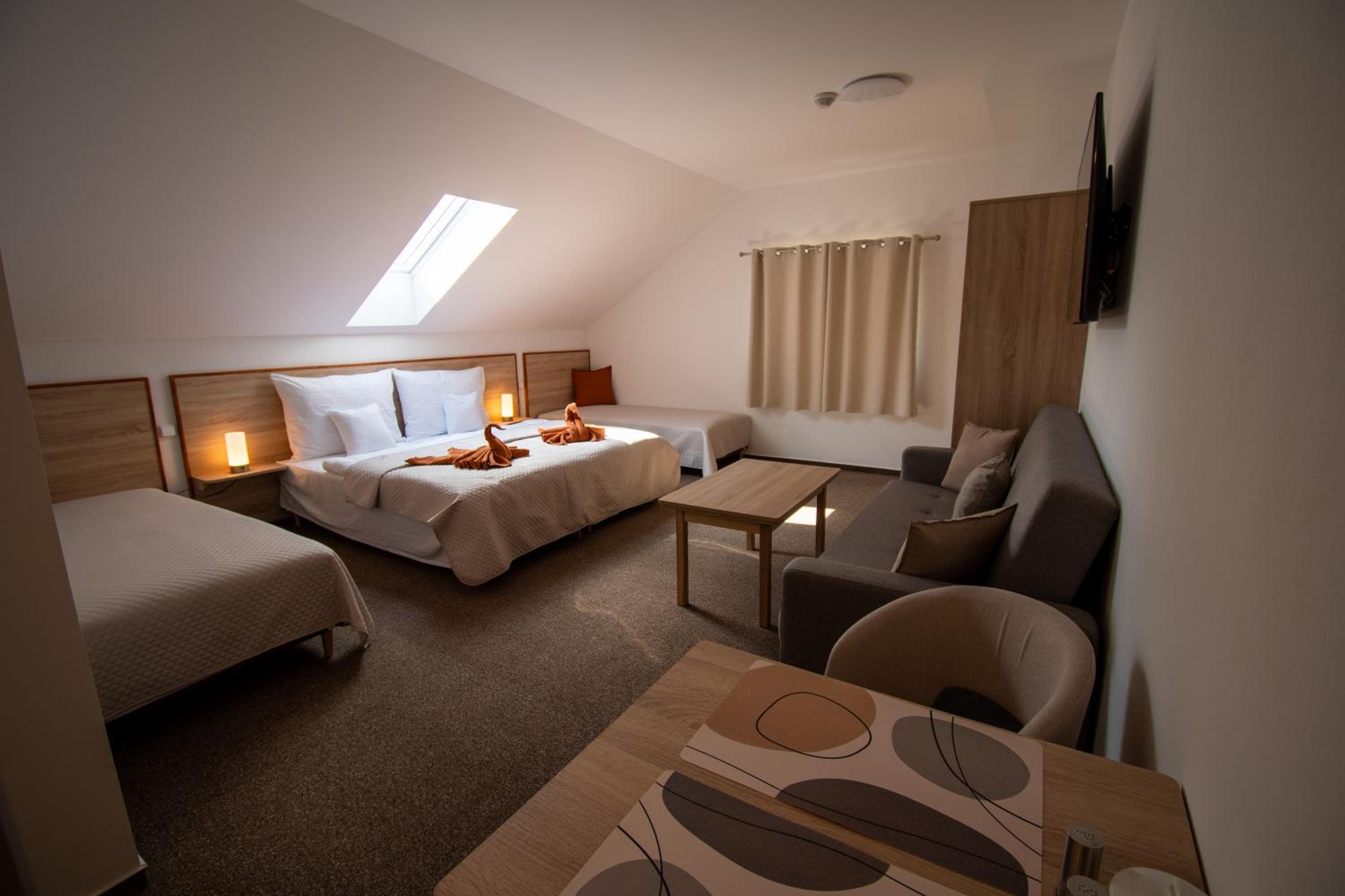 One-Bedroom Apartment - Photo 17