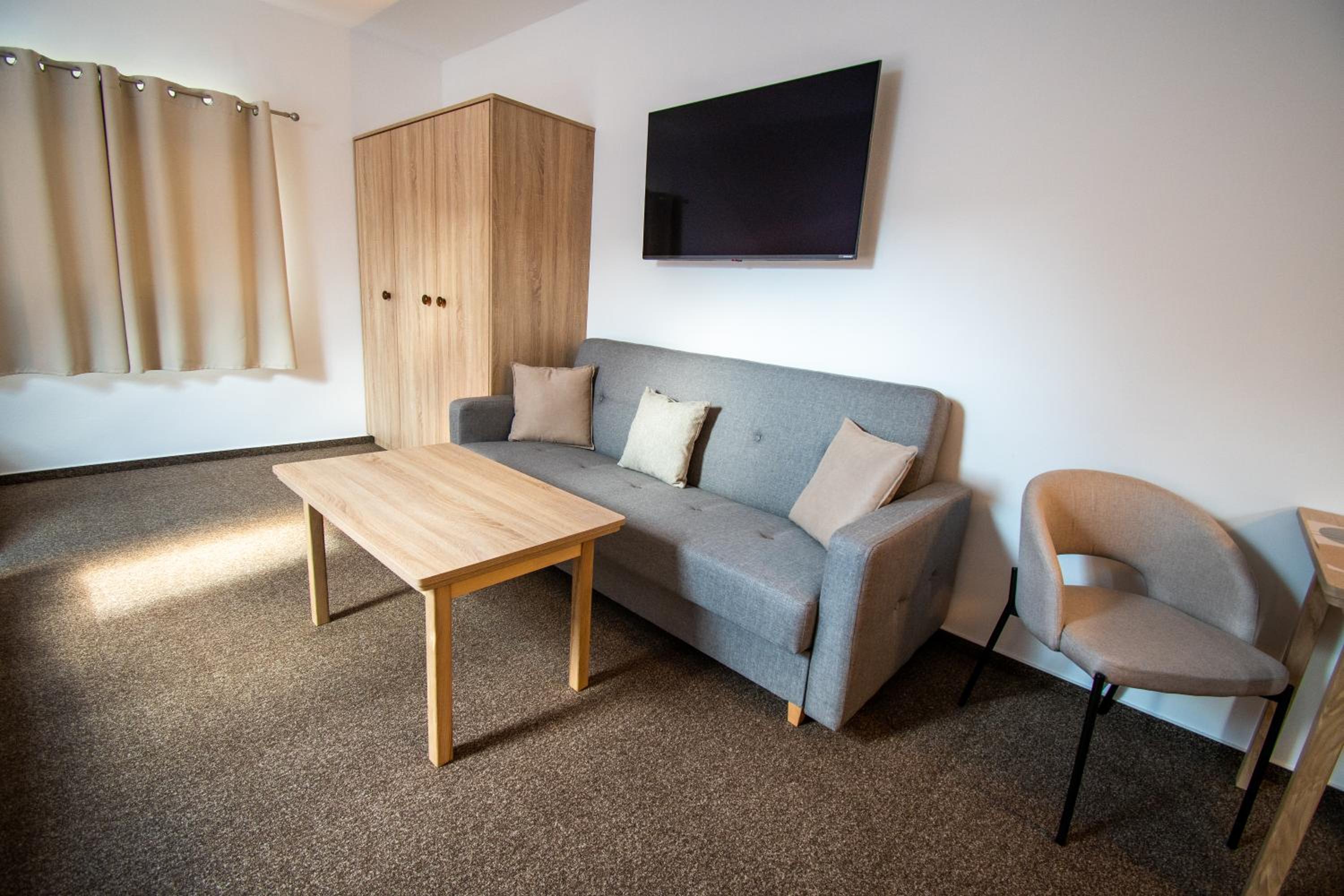 One-Bedroom Apartment - Photo 13
