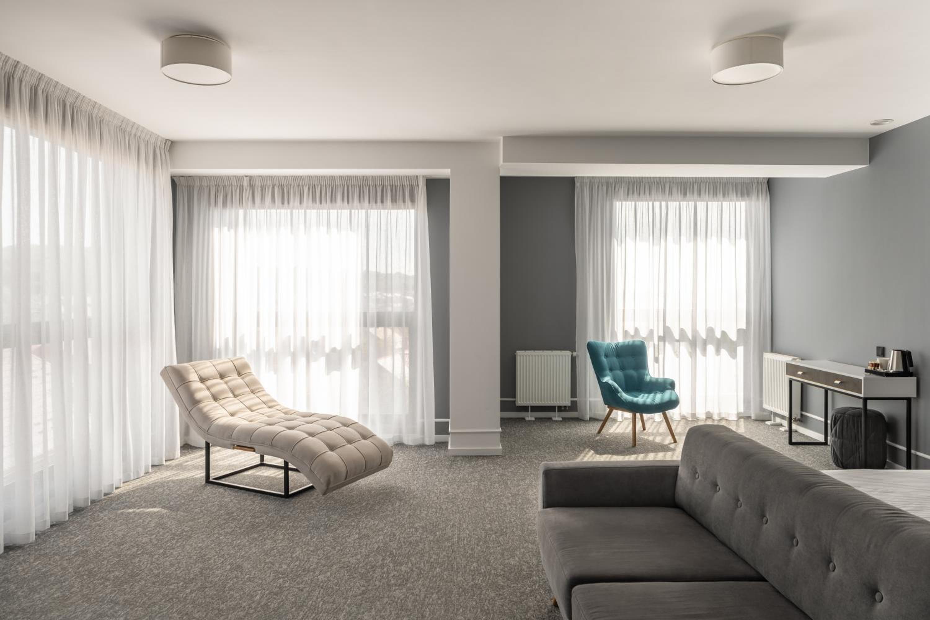 Deluxe Junior Suite