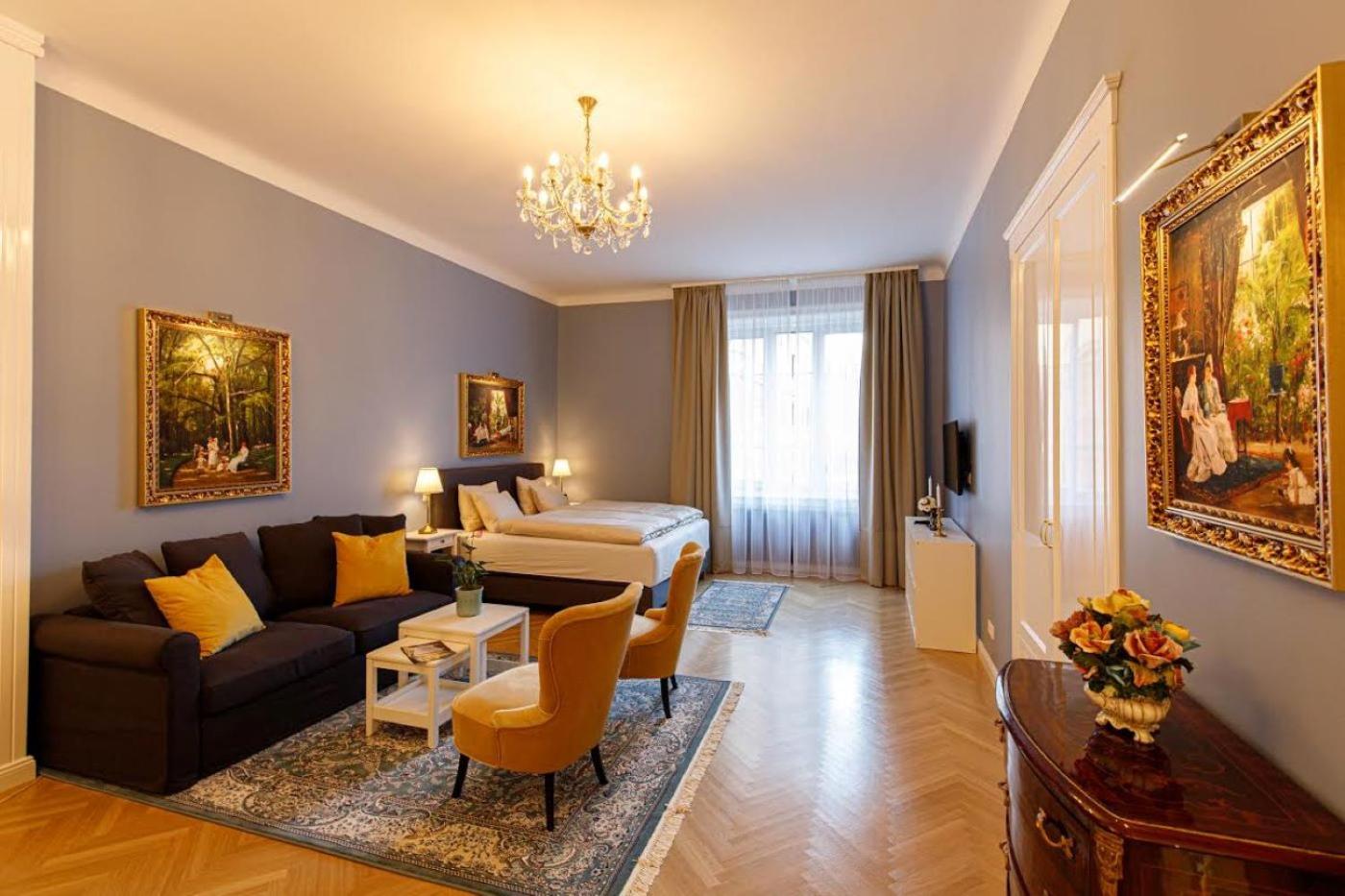 One-Bedroom Apartment - Photo 19