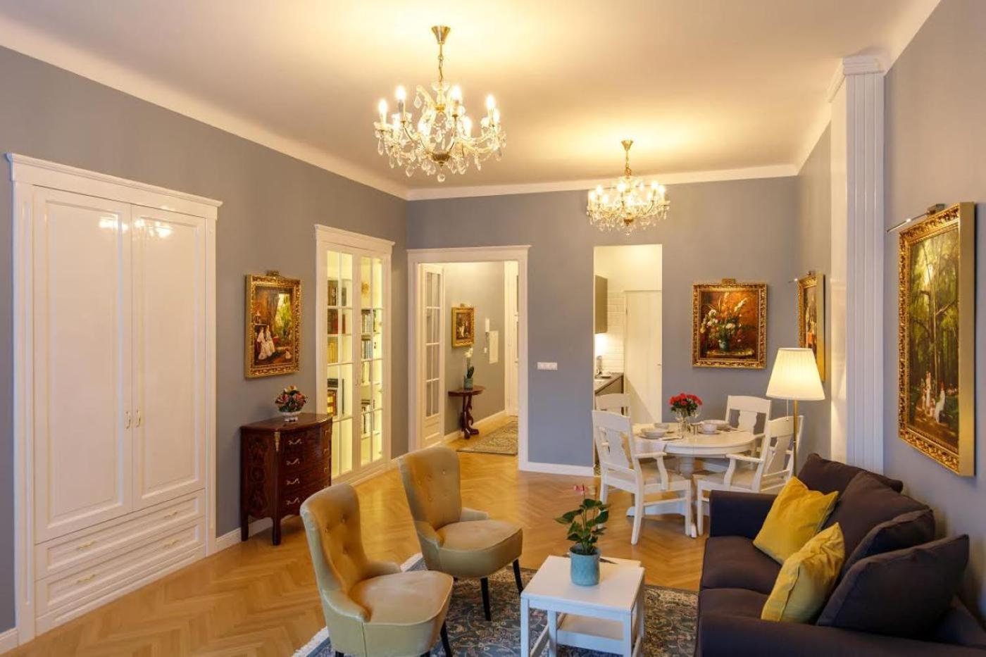 One-Bedroom Apartment - Photo 12