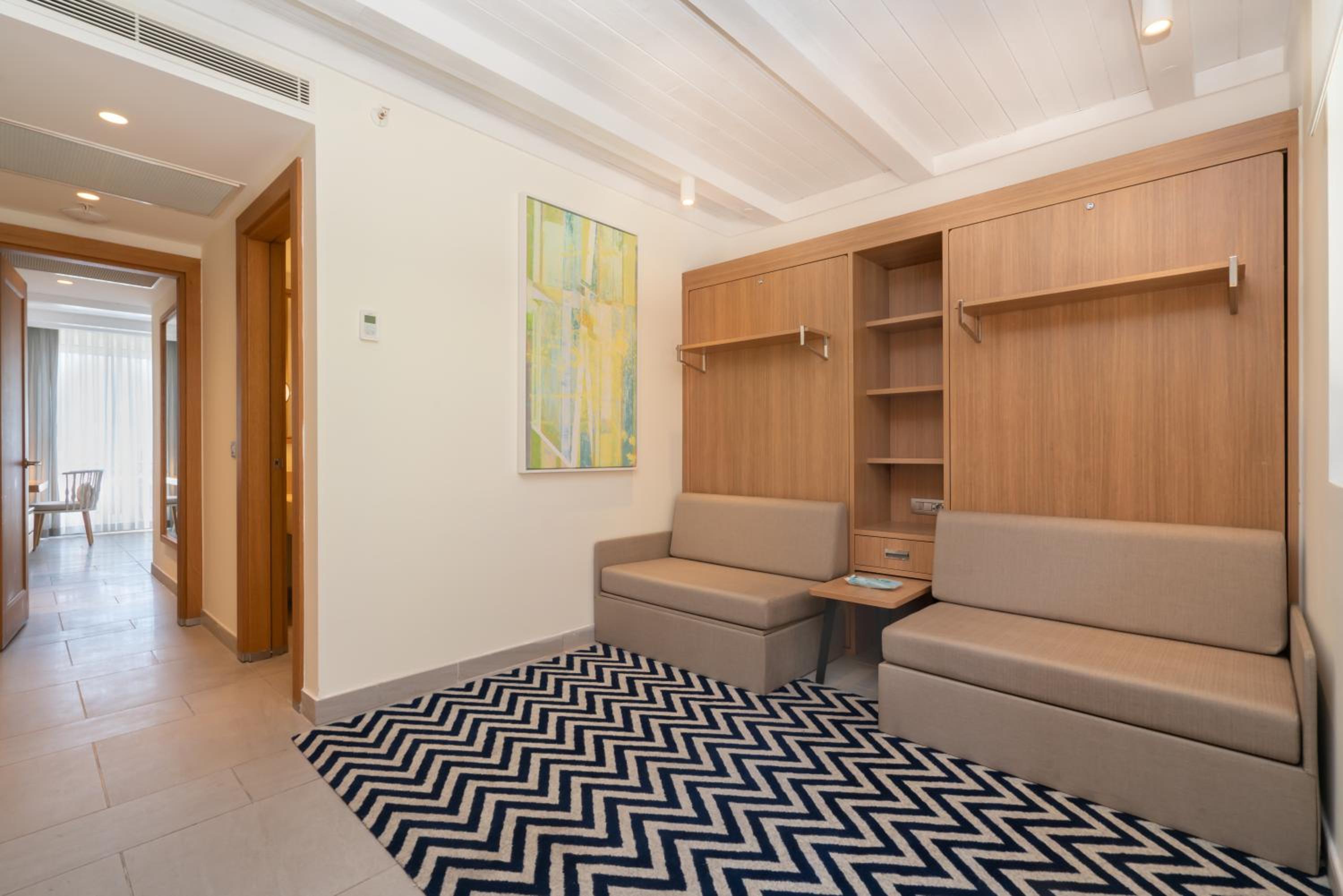 Family Room photo 2