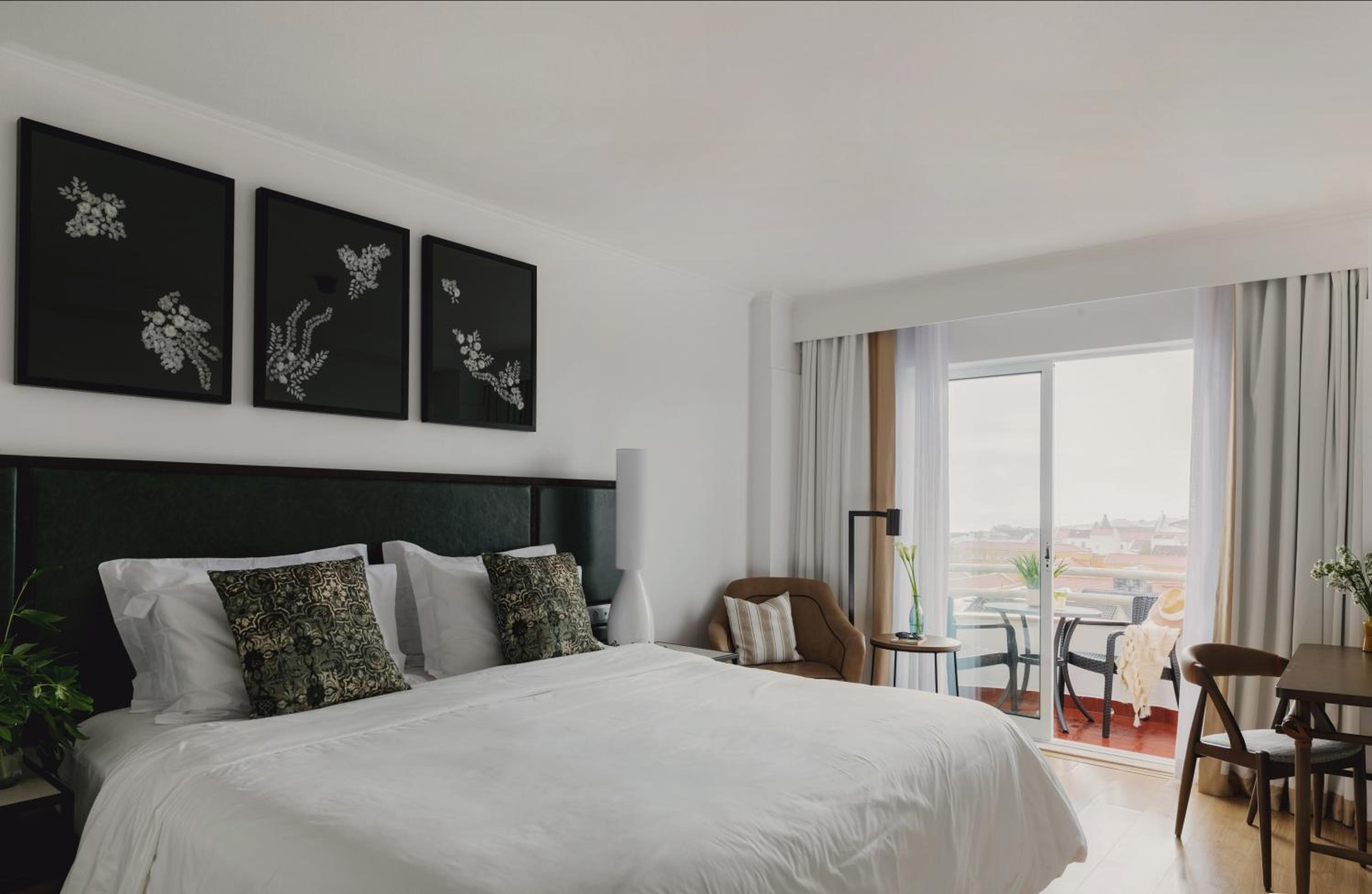 Superior Double or Twin Room - Photo 2