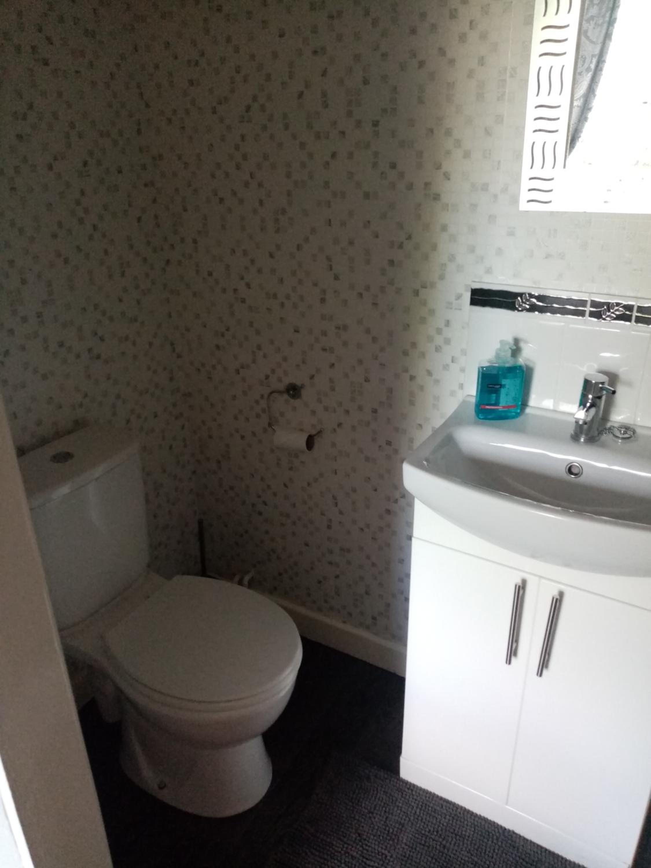 Standard Double Room - Photo 4