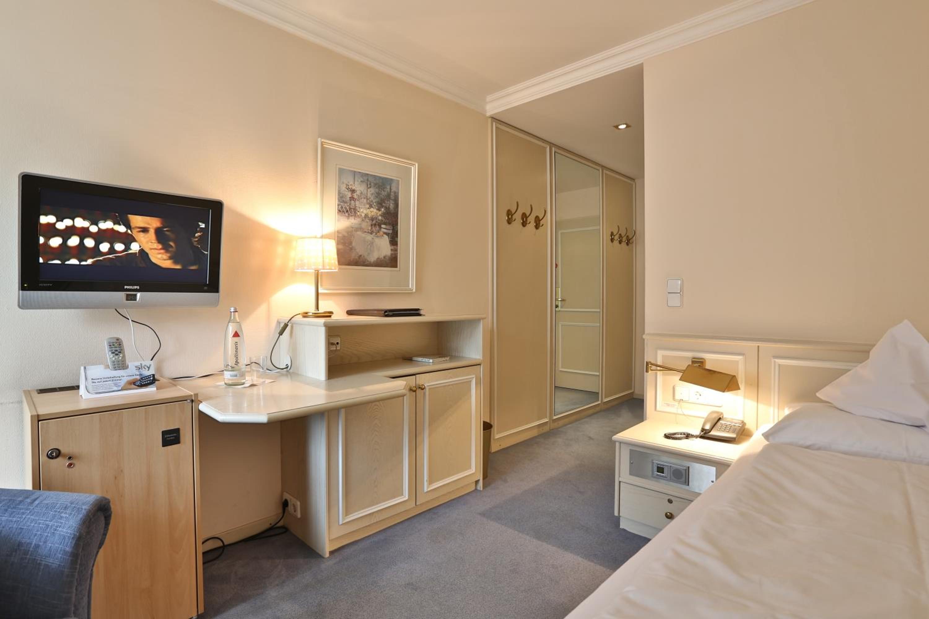 Standard Single Room - Photo 3