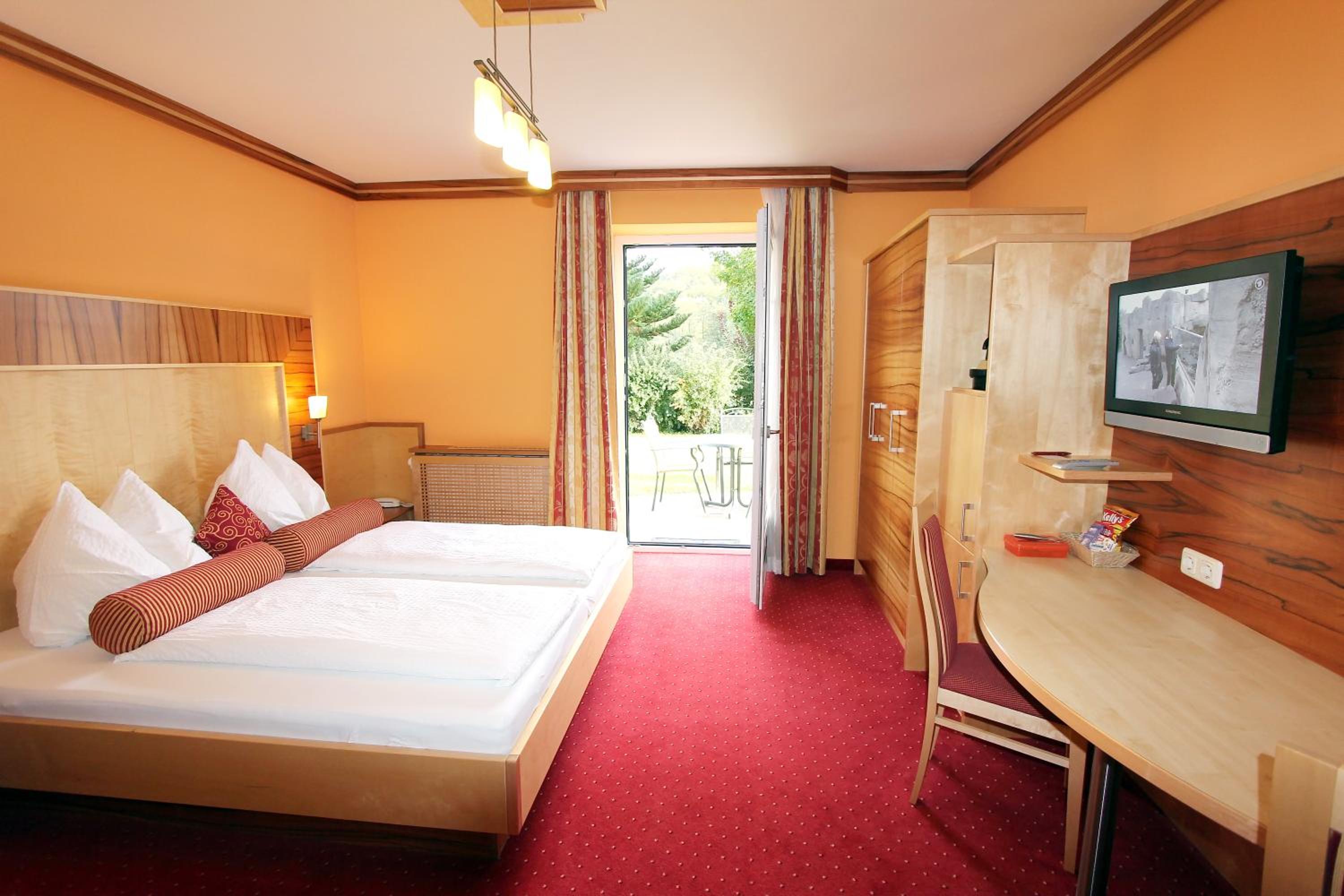 Double Room - Photo 1