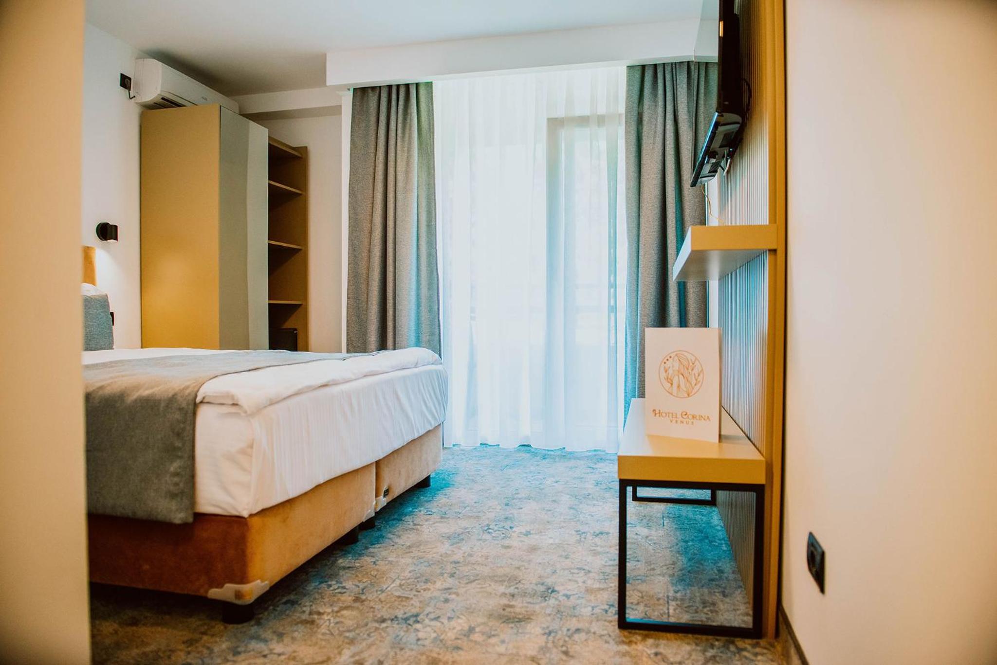 Deluxe Double Room photo 2
