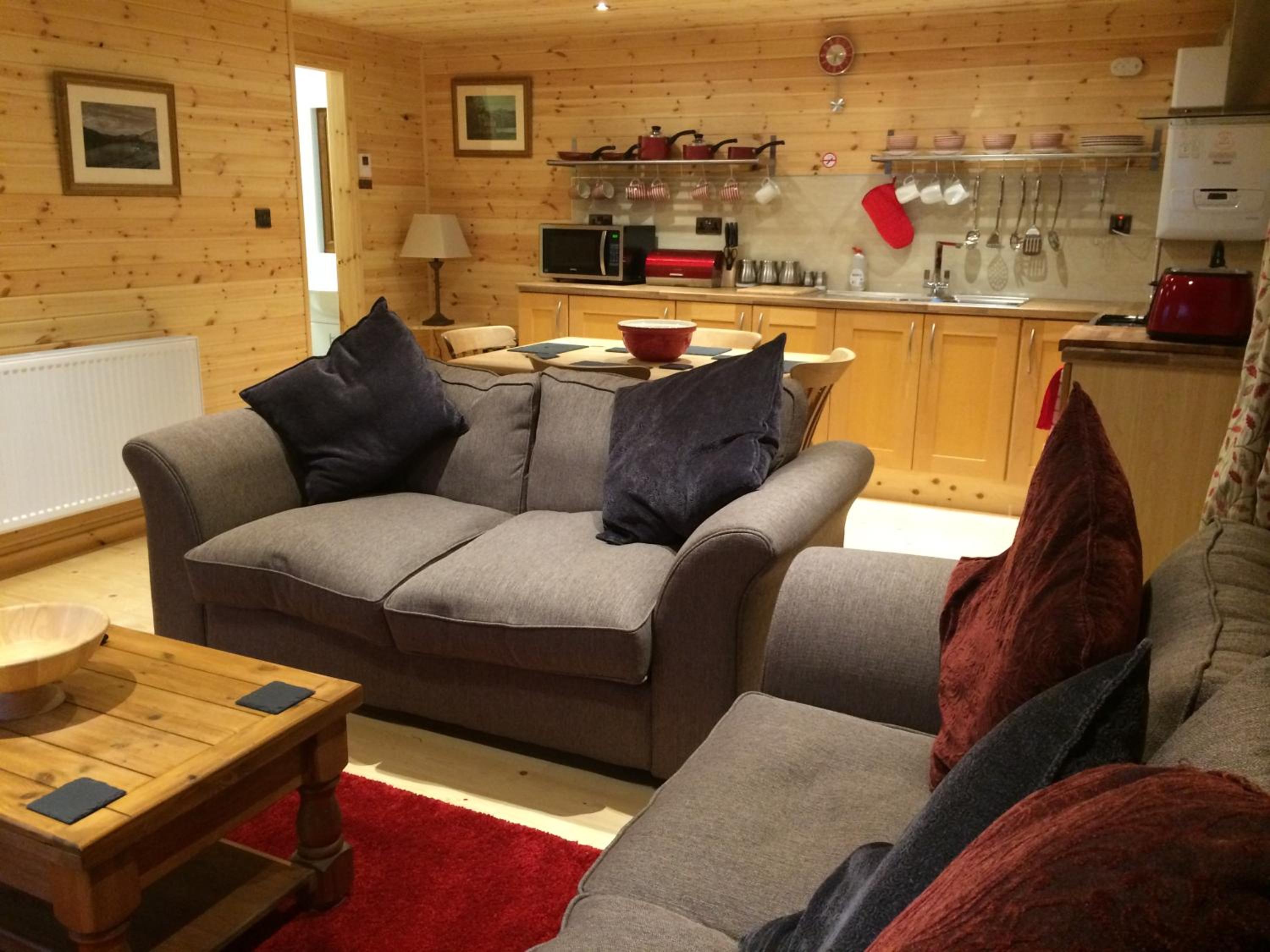 One-Bedroom Log Cabin photo 3
