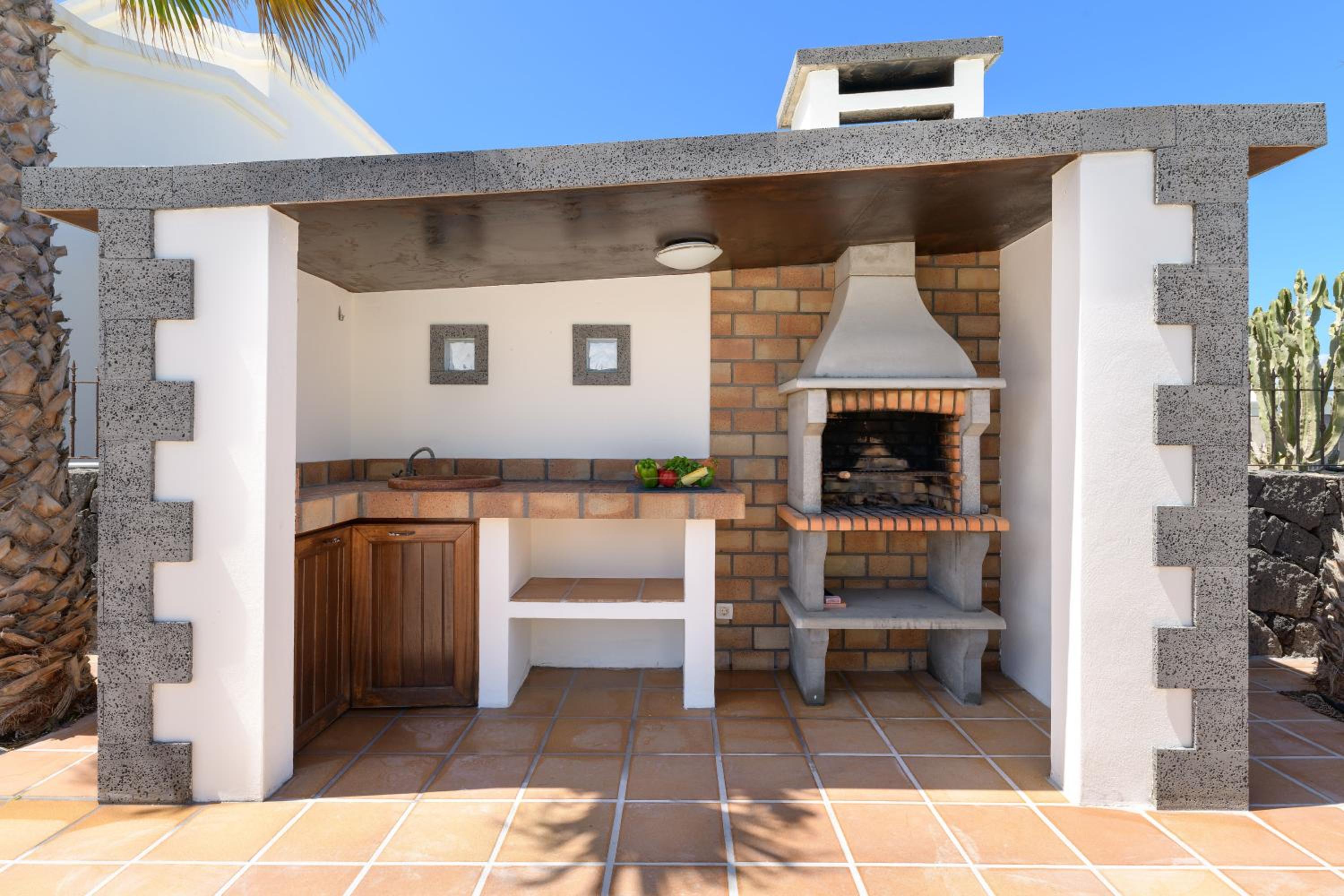Villa photo 3