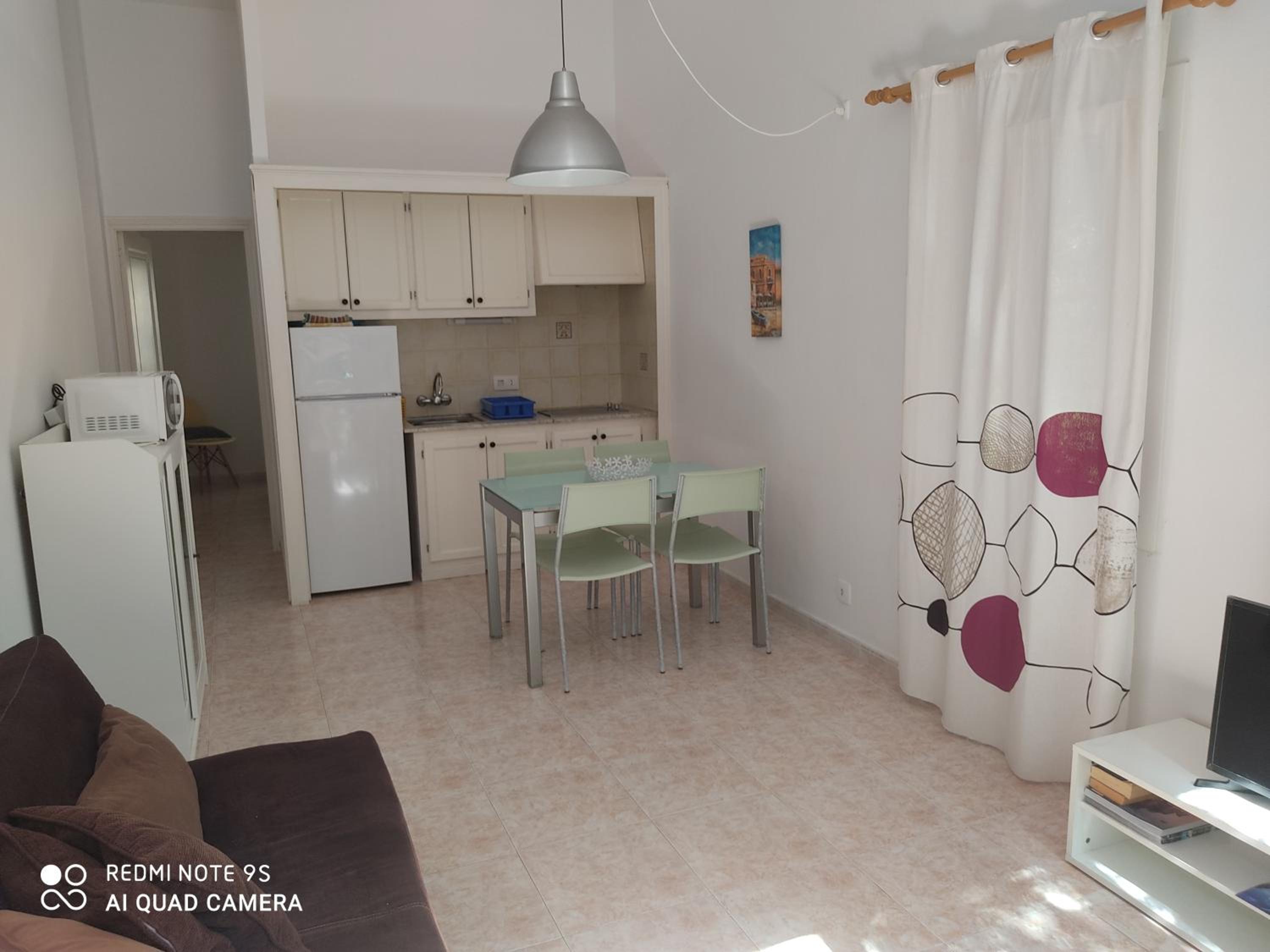 Two-Bedroom Apartment - Photo 4