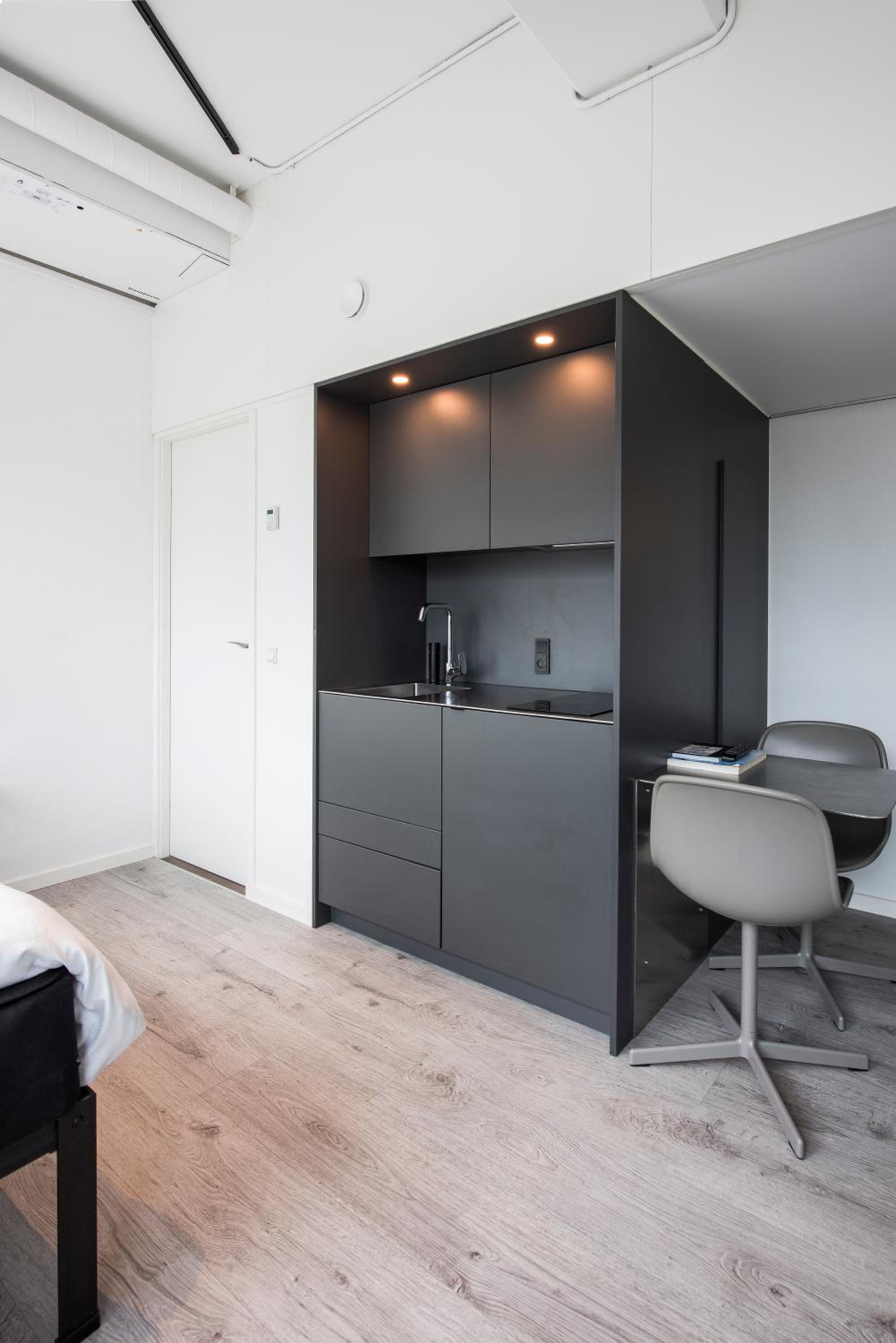 Single Room with Kitchenette photo 2