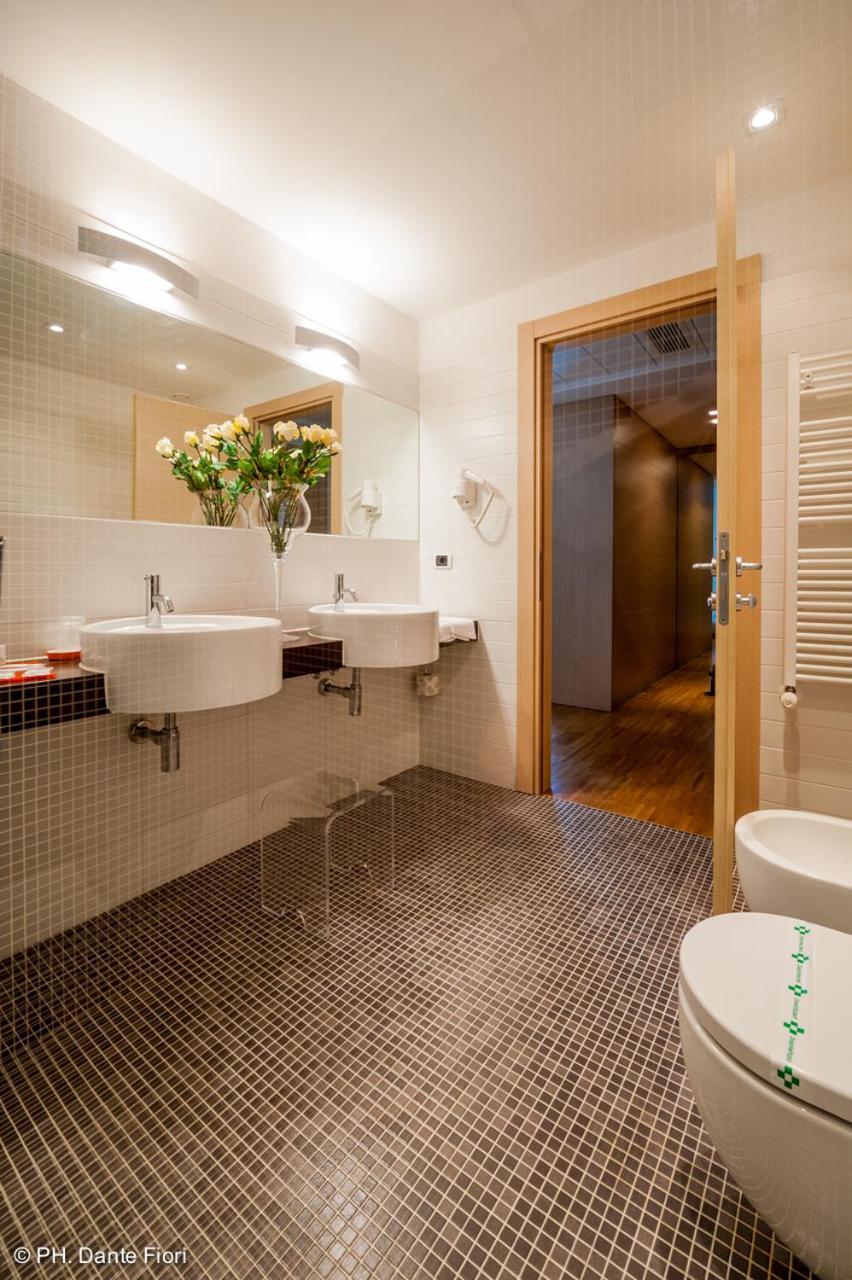 Suite - Photo 5