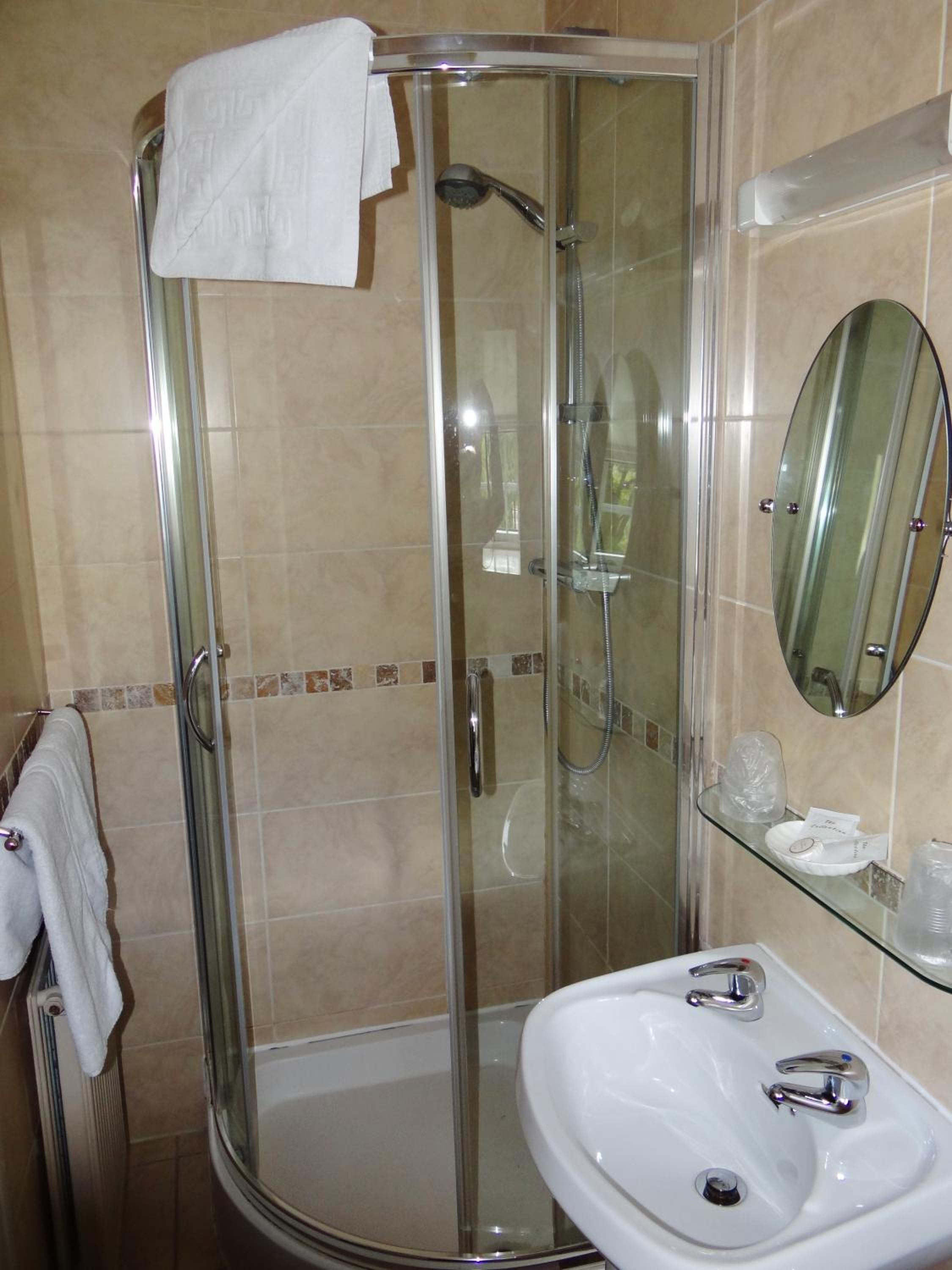 Standard Double Room - Photo 4