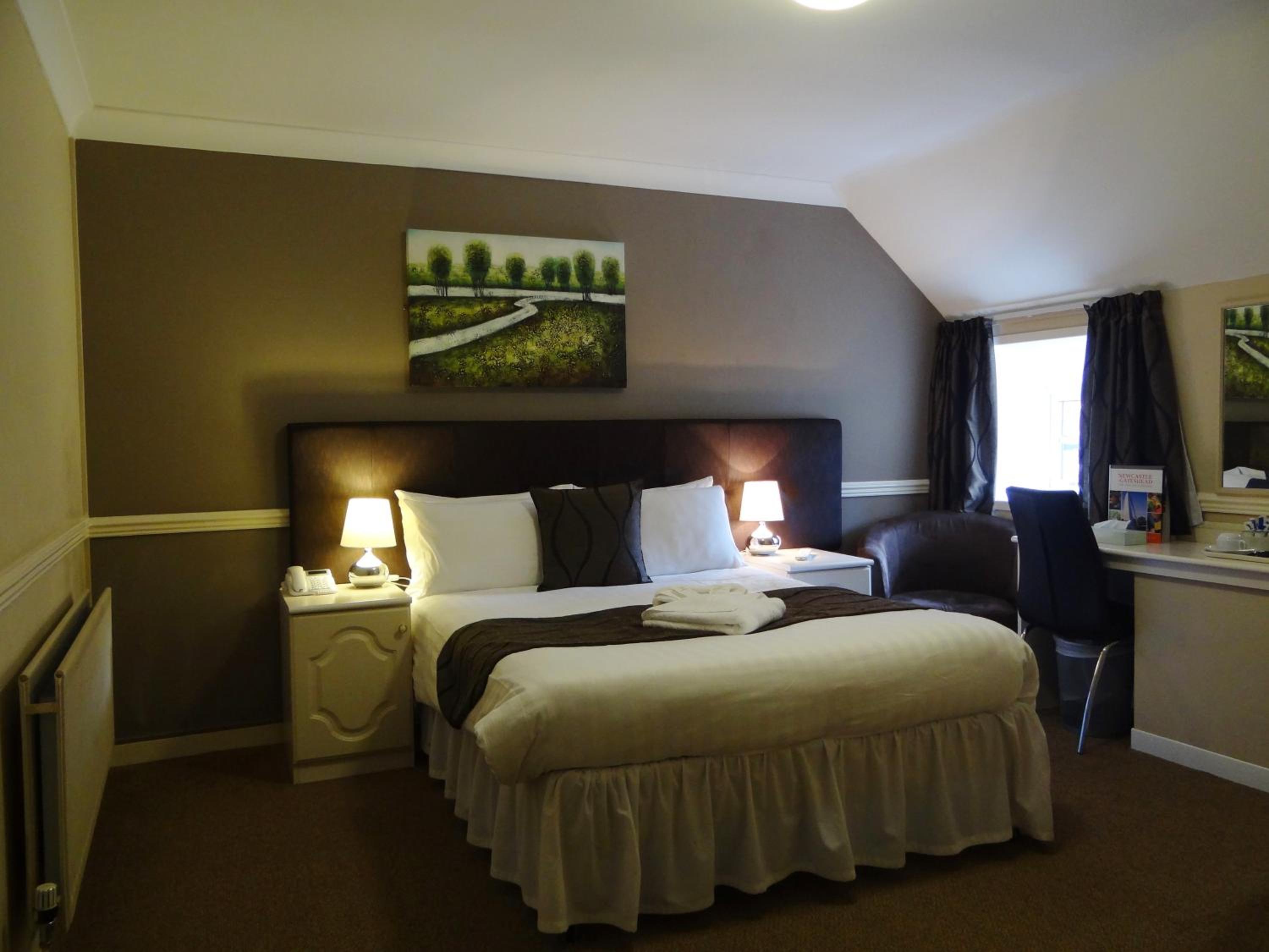 Standard Double Room - Photo 7