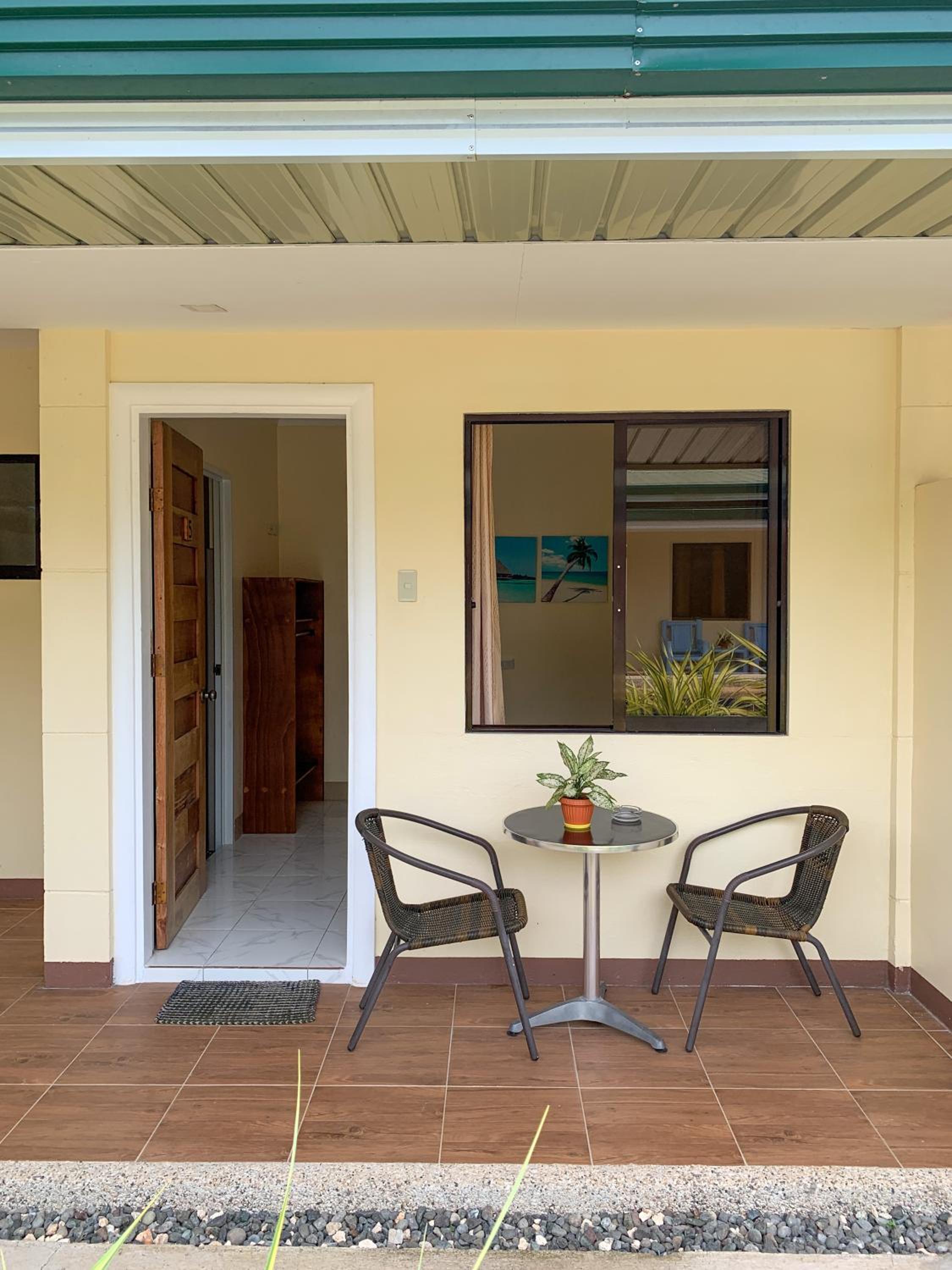 Budget Double Room - Photo 6