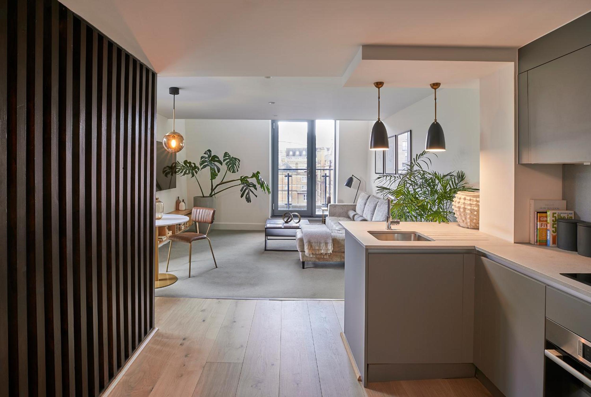 Apartment - Split Level - Photo 8