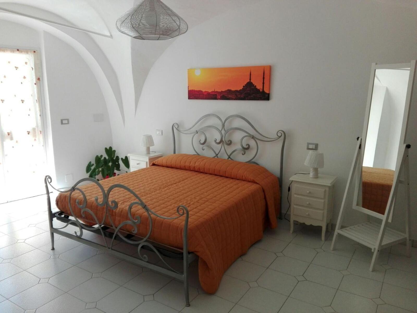 Three-Bedroom House photo 3