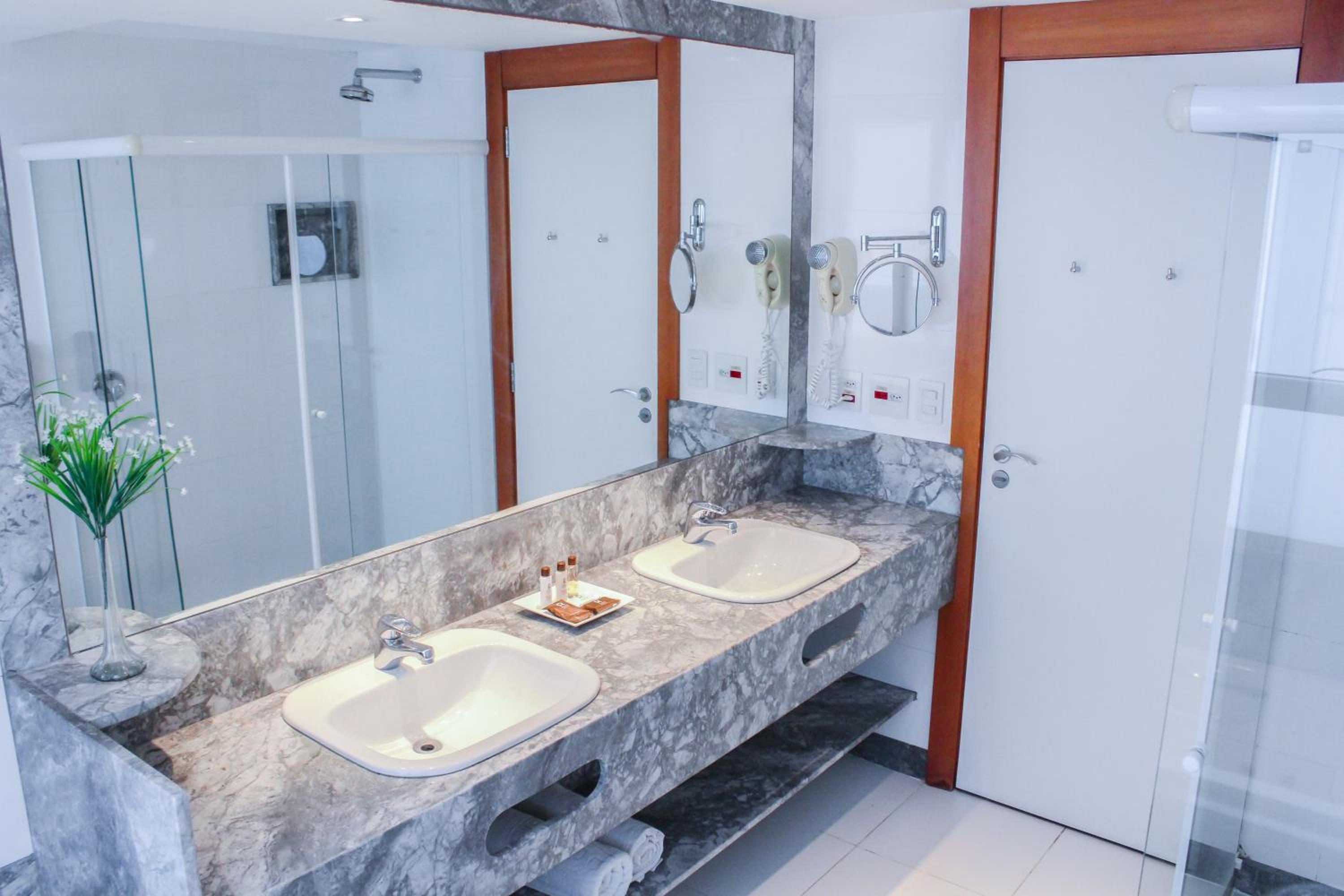 Master Double Room with Front Ocean View and Balcony thumbnail 5