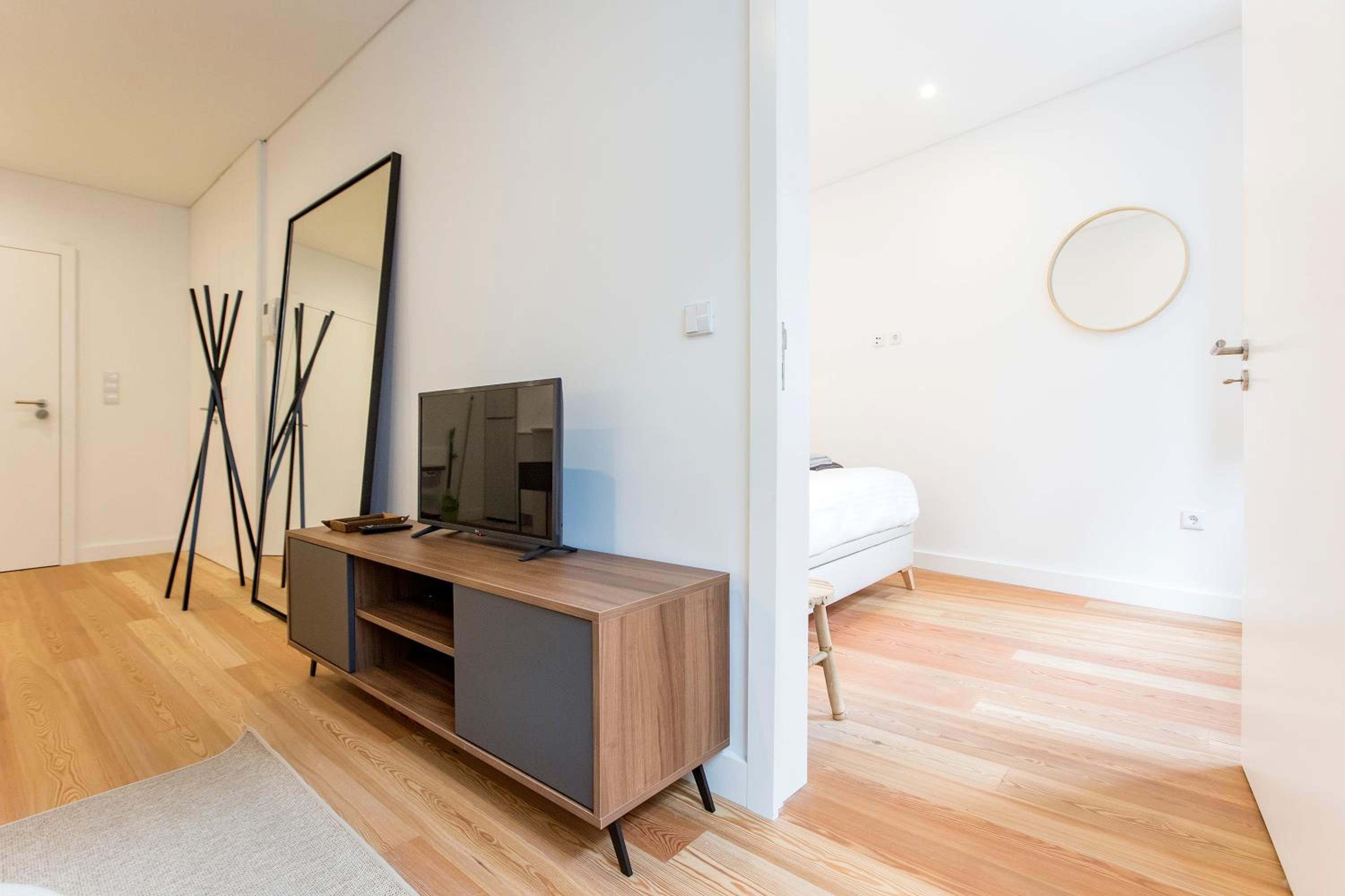 One-Bedroom Apartment - Photo 13