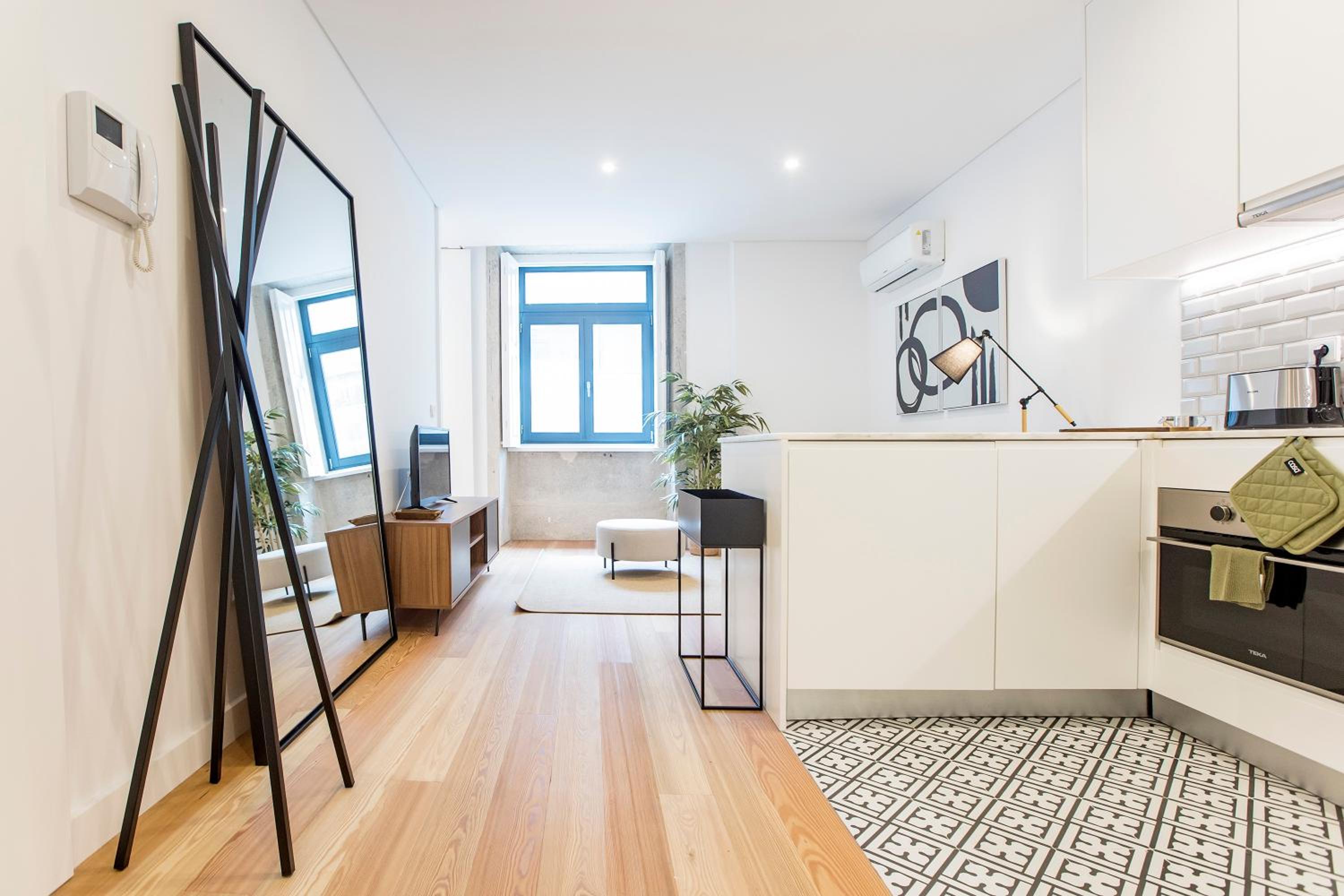 One-Bedroom Apartment - Photo 20