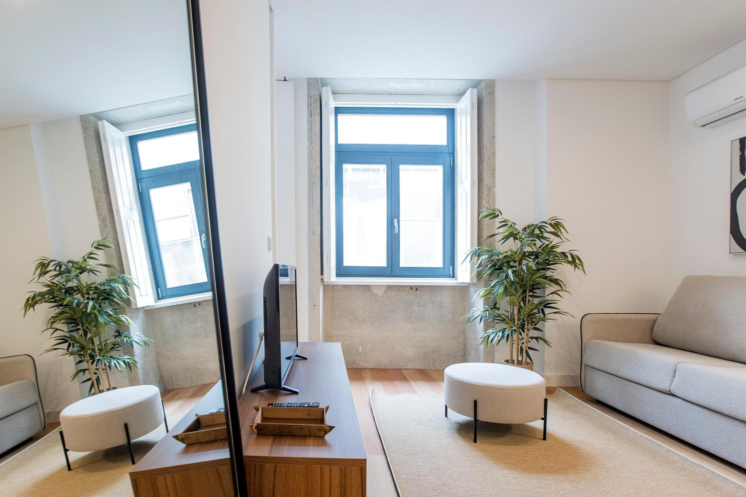 One-Bedroom Apartment - Photo 21