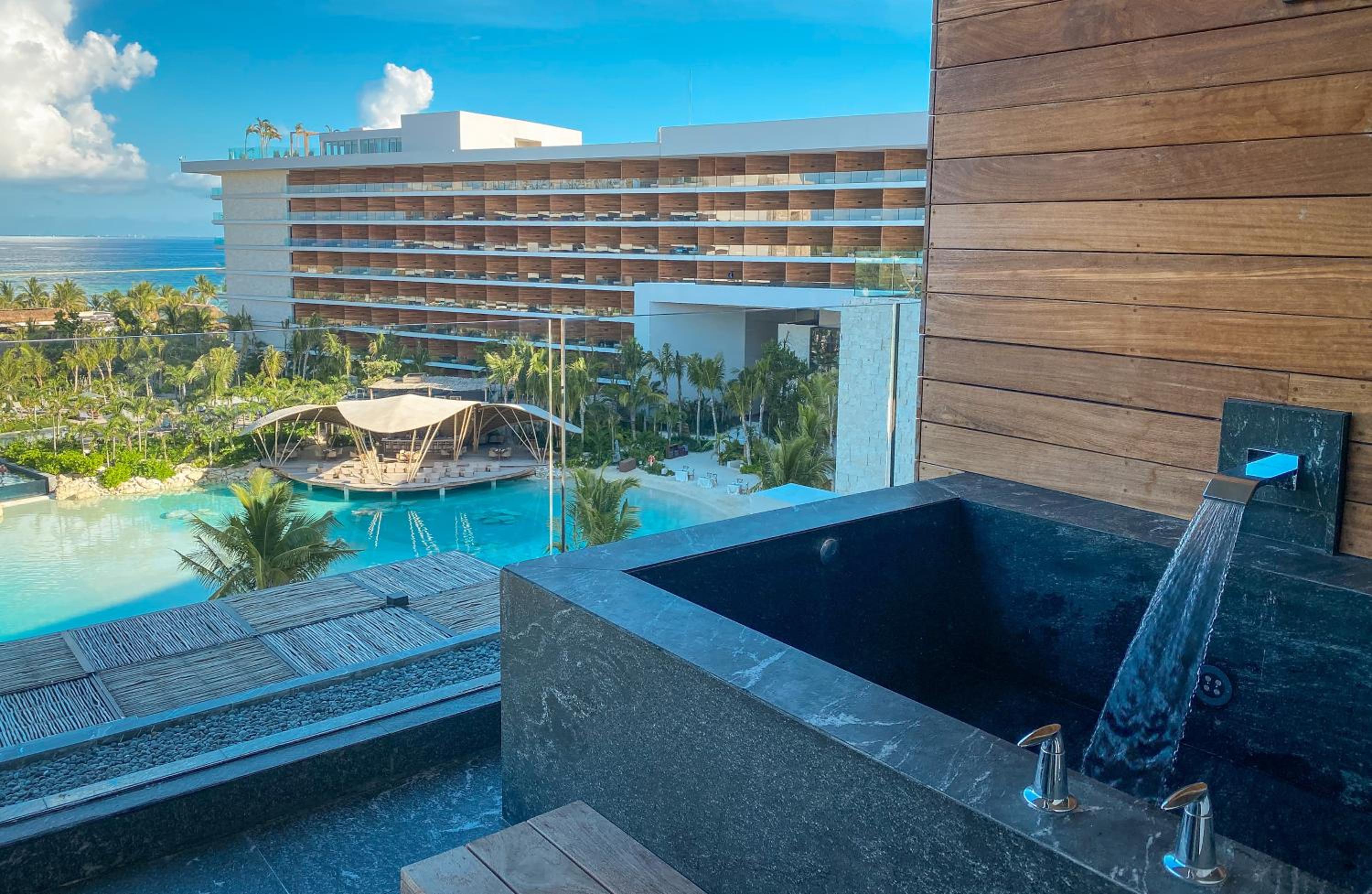 Preferred Club Junior Suite King Ocean View - Photo 5