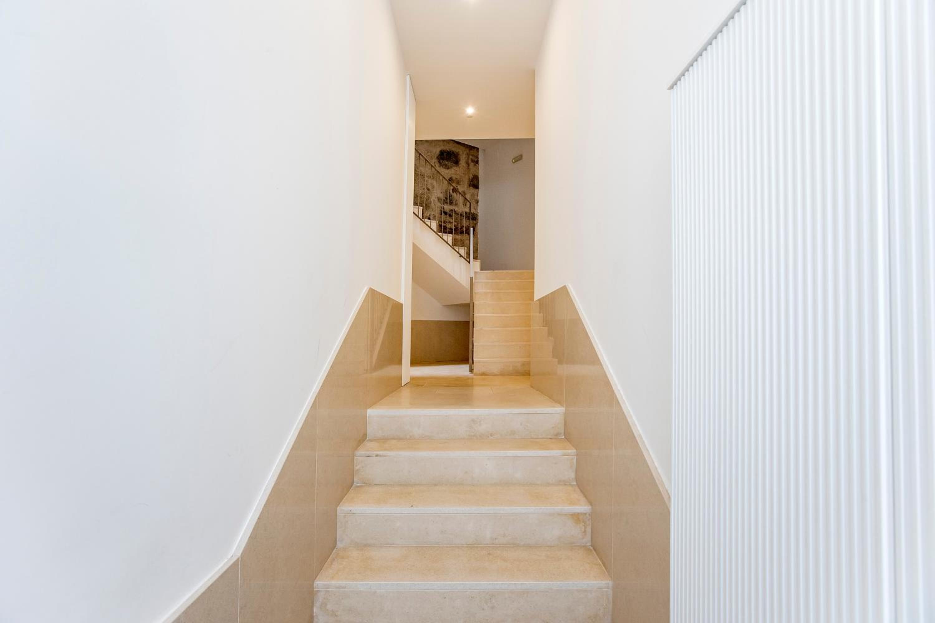 One-Bedroom Apartment - Photo 23