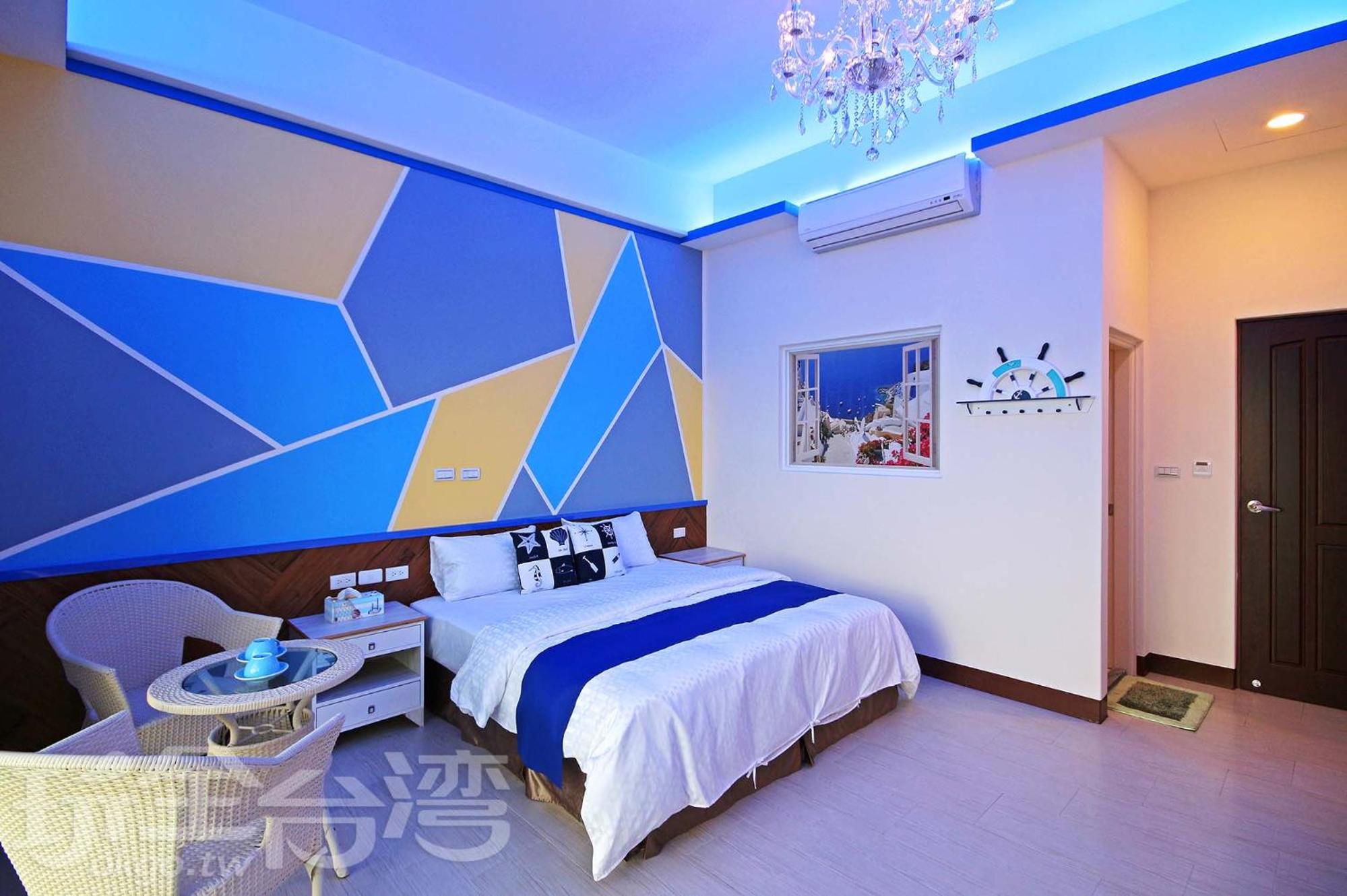 Deluxe Double Room with Side Sea View photo 1
