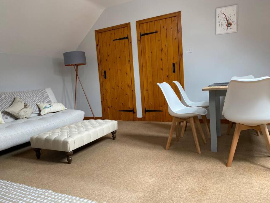 Two-Bedroom House photo 3