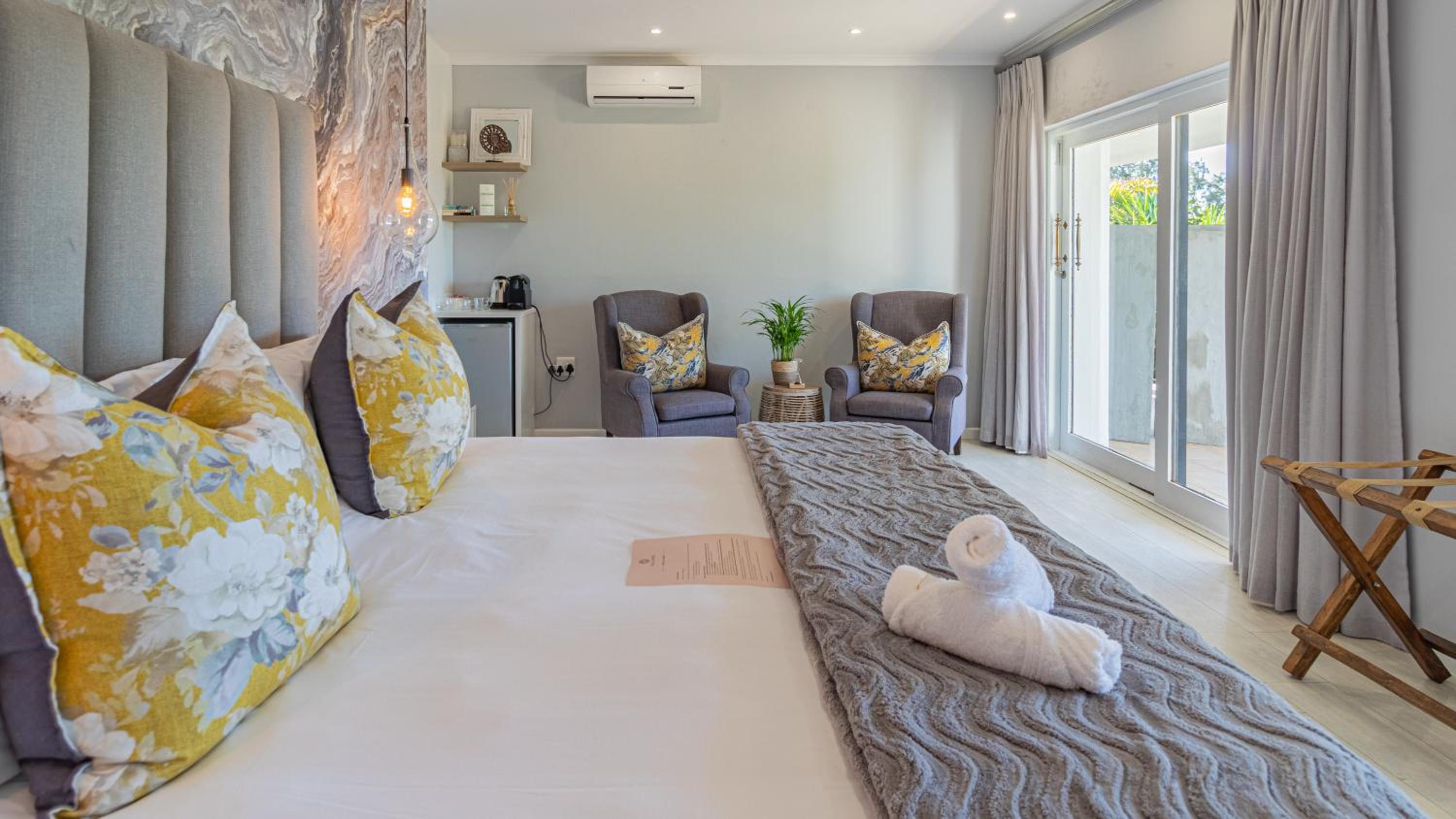 Suite with Balcony photo 2