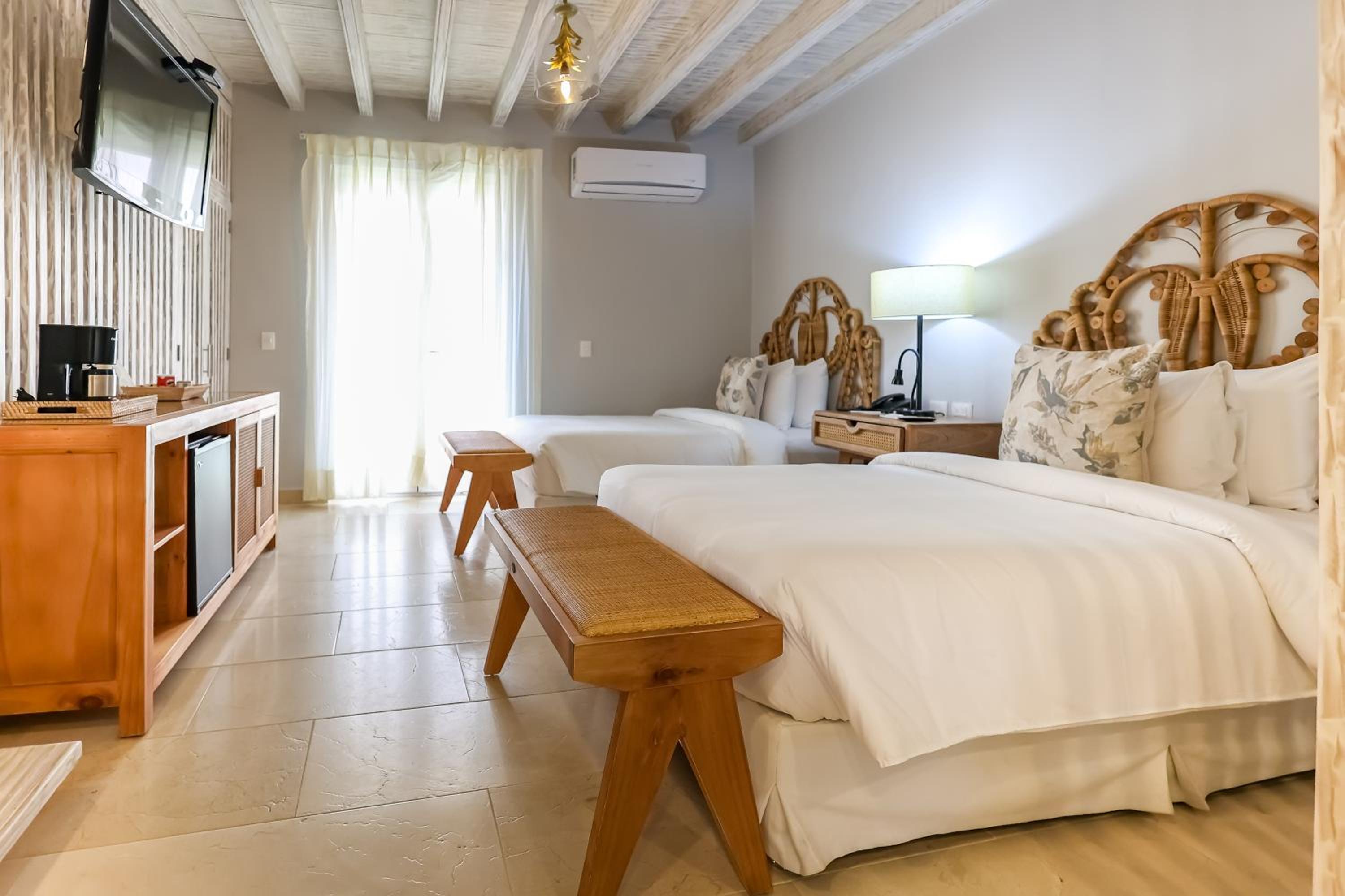 Duplex Suite - Photo 3