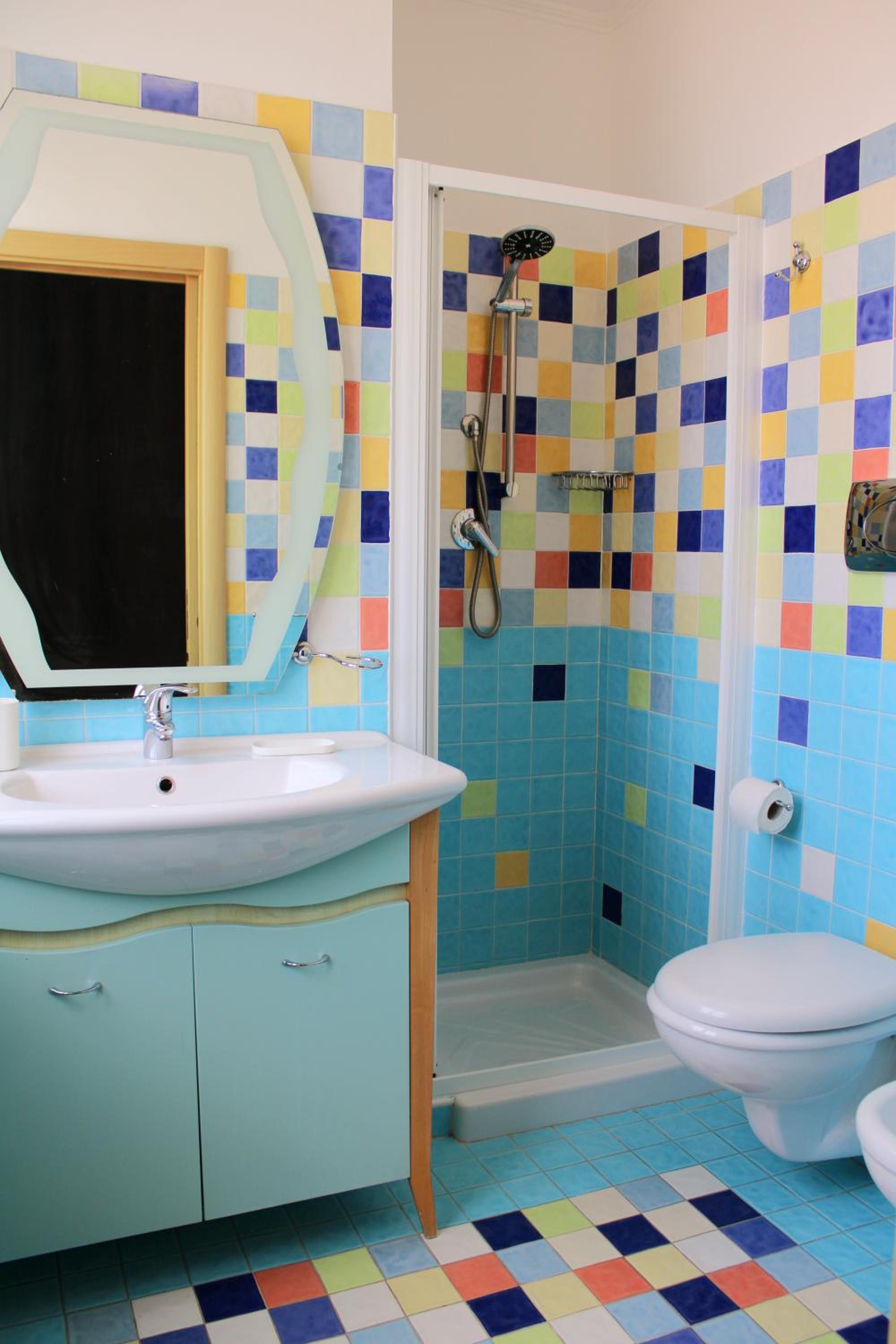 Deluxe Double Room with Balcony and Sea View - Photo 12