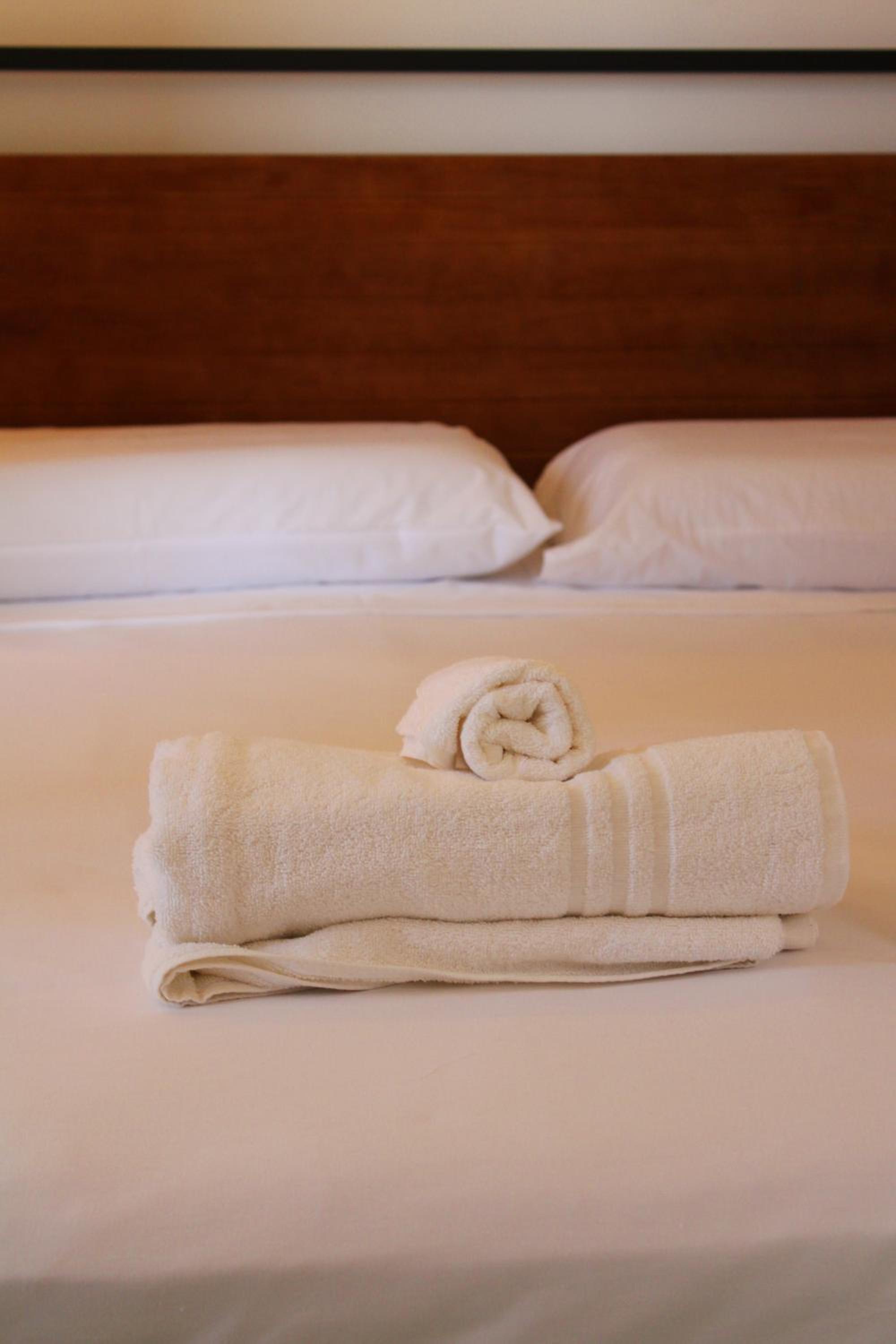Deluxe Double Room with Balcony and Sea View - Photo 9
