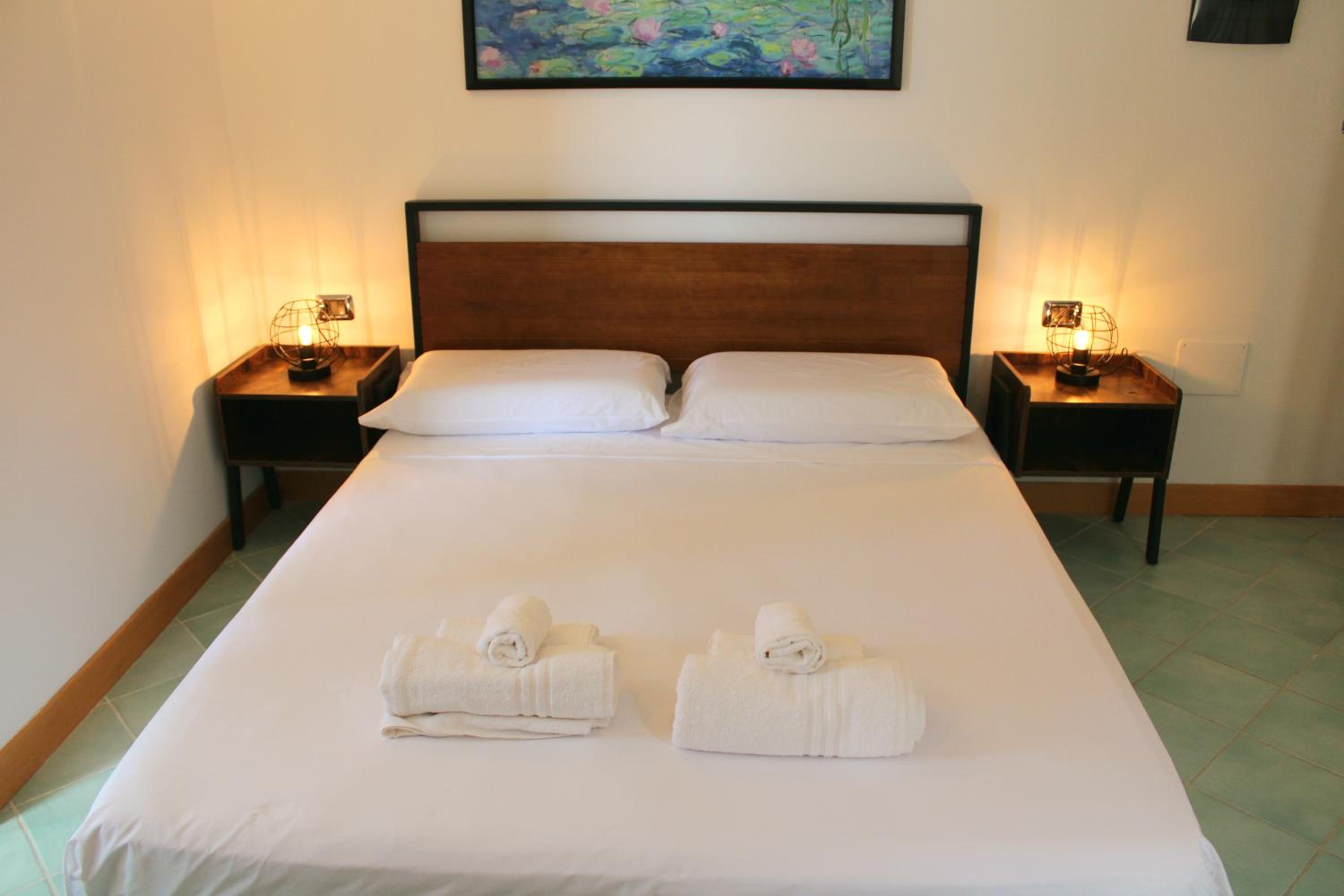 Deluxe Double Room with Balcony and Sea View - Photo 7
