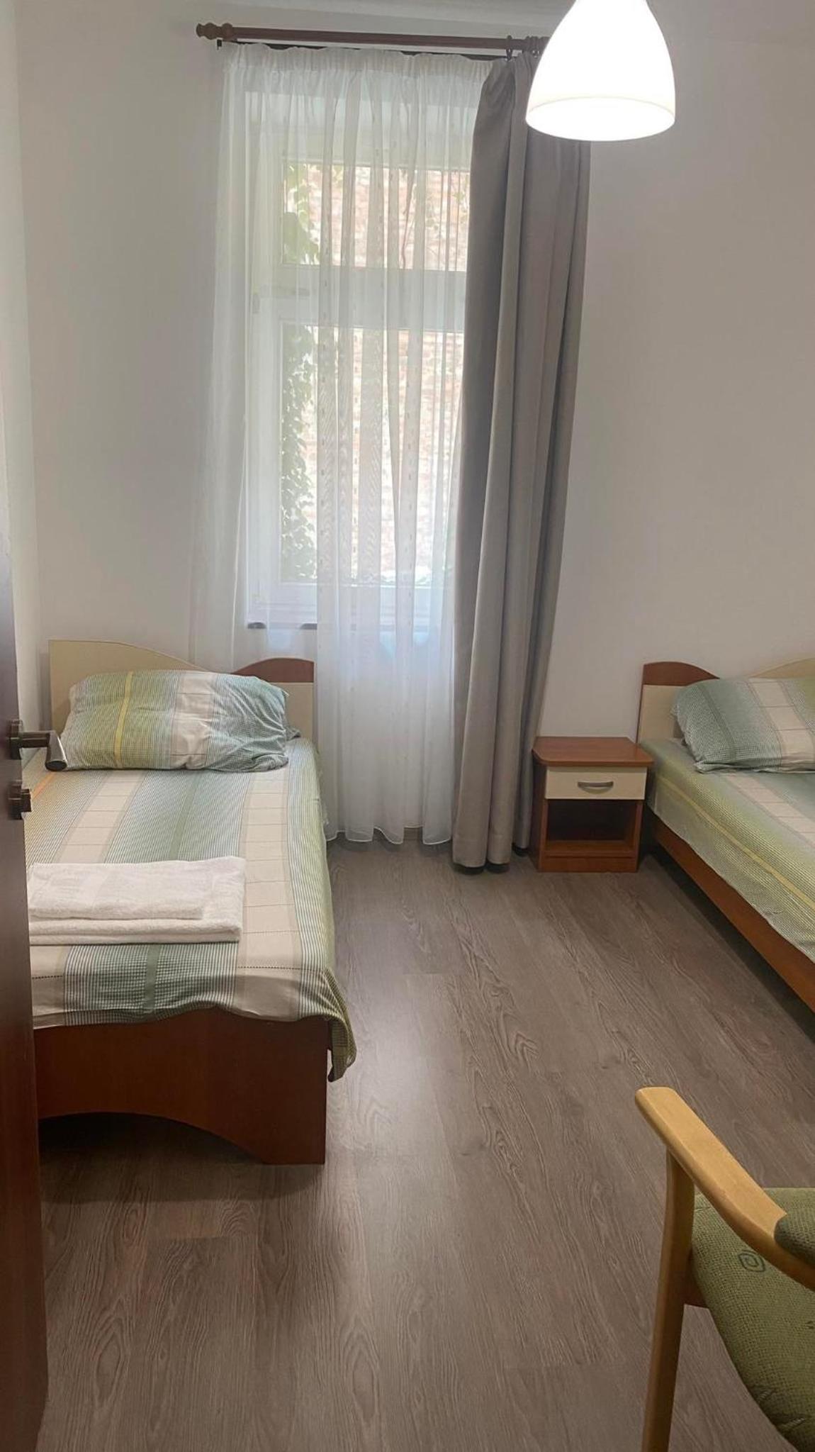 Twin Room with Private Bathroom photo 1