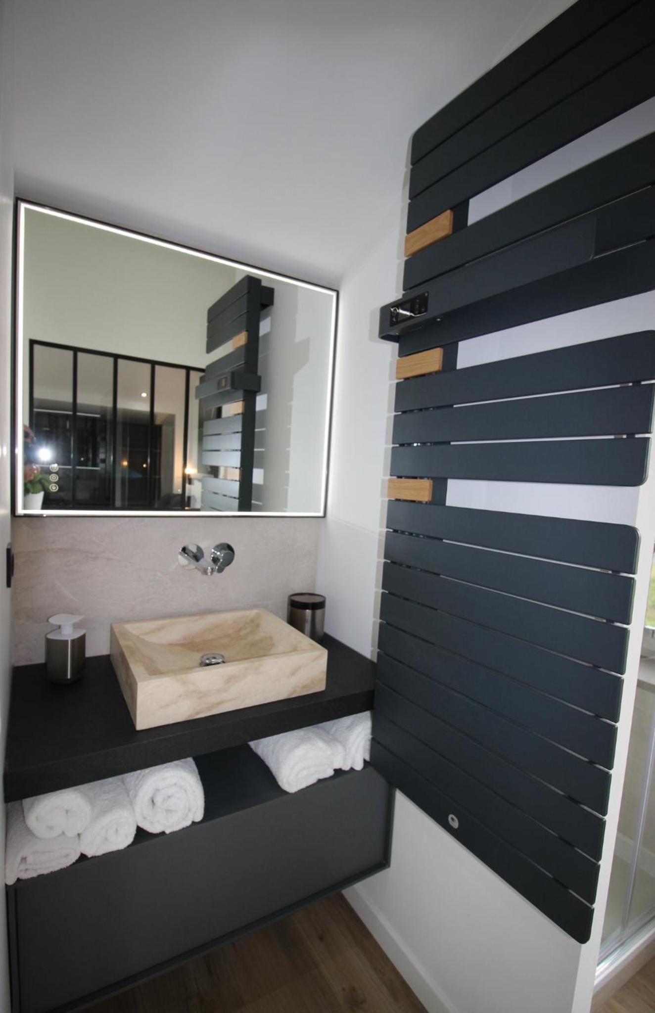Deluxe Double Room with Castle View photo 3