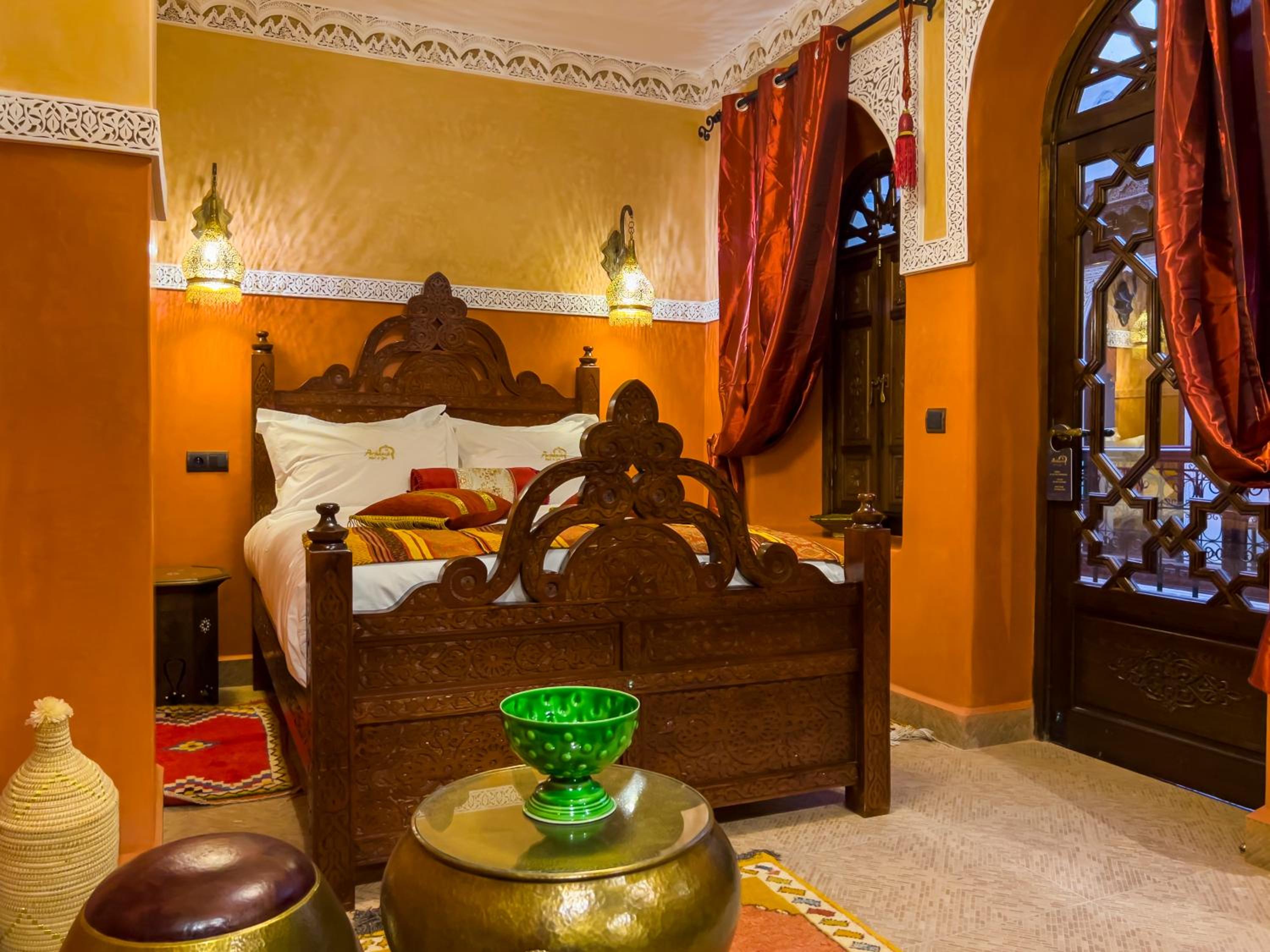 Standard Double Room - Photo 11