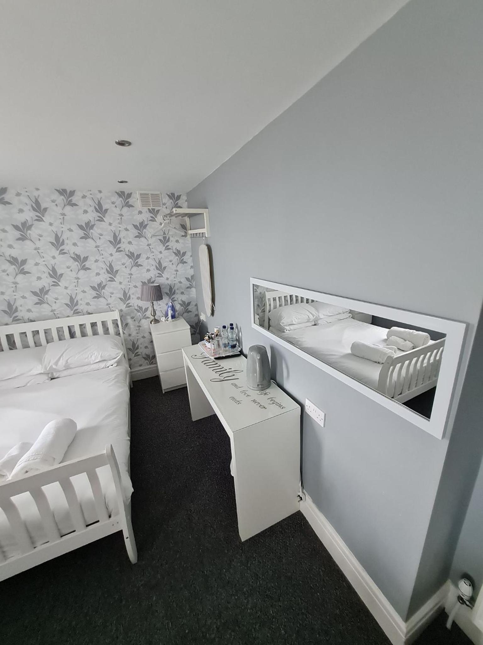 Triple Room - Photo 3