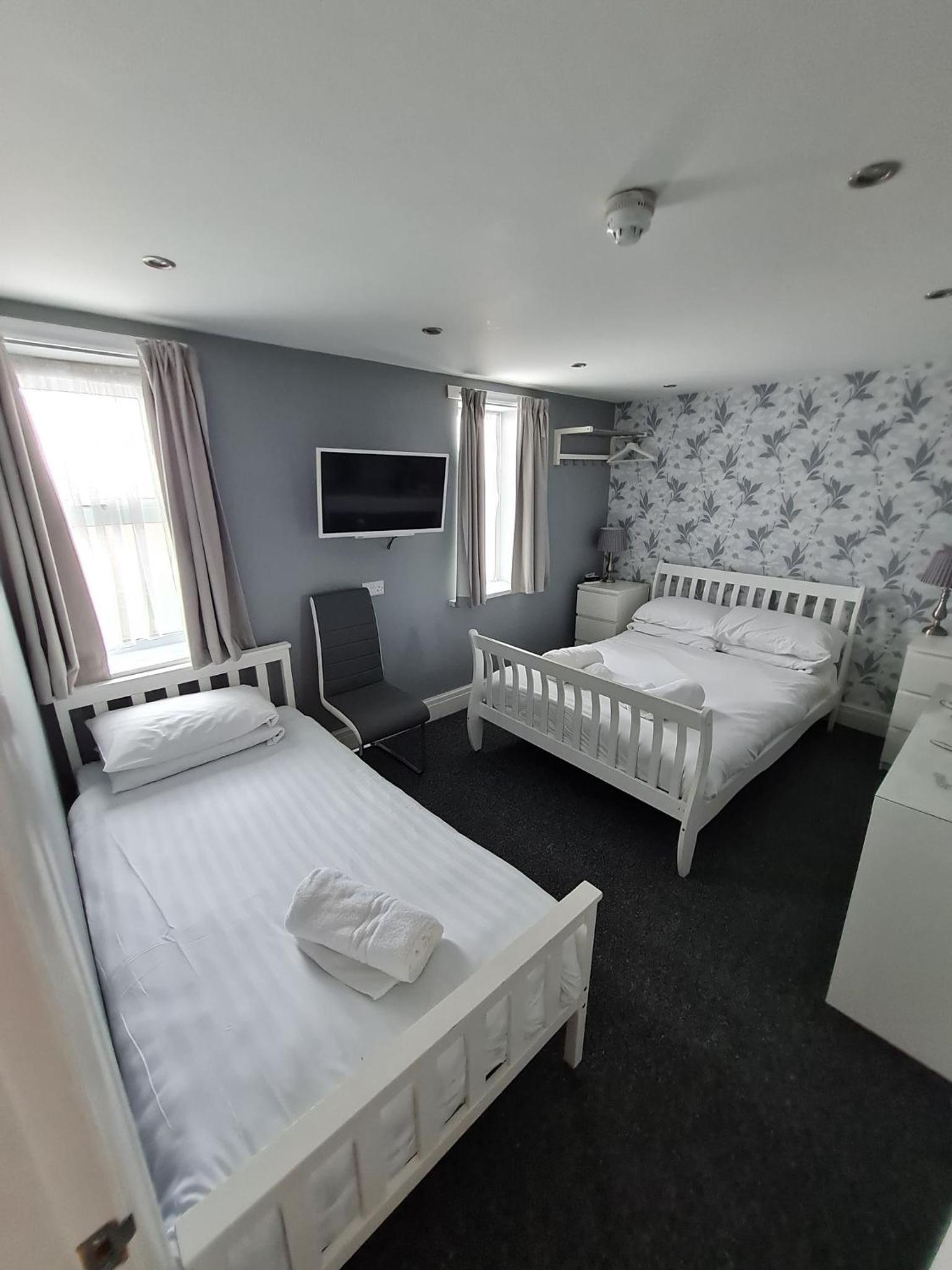 Triple Room - Photo 2