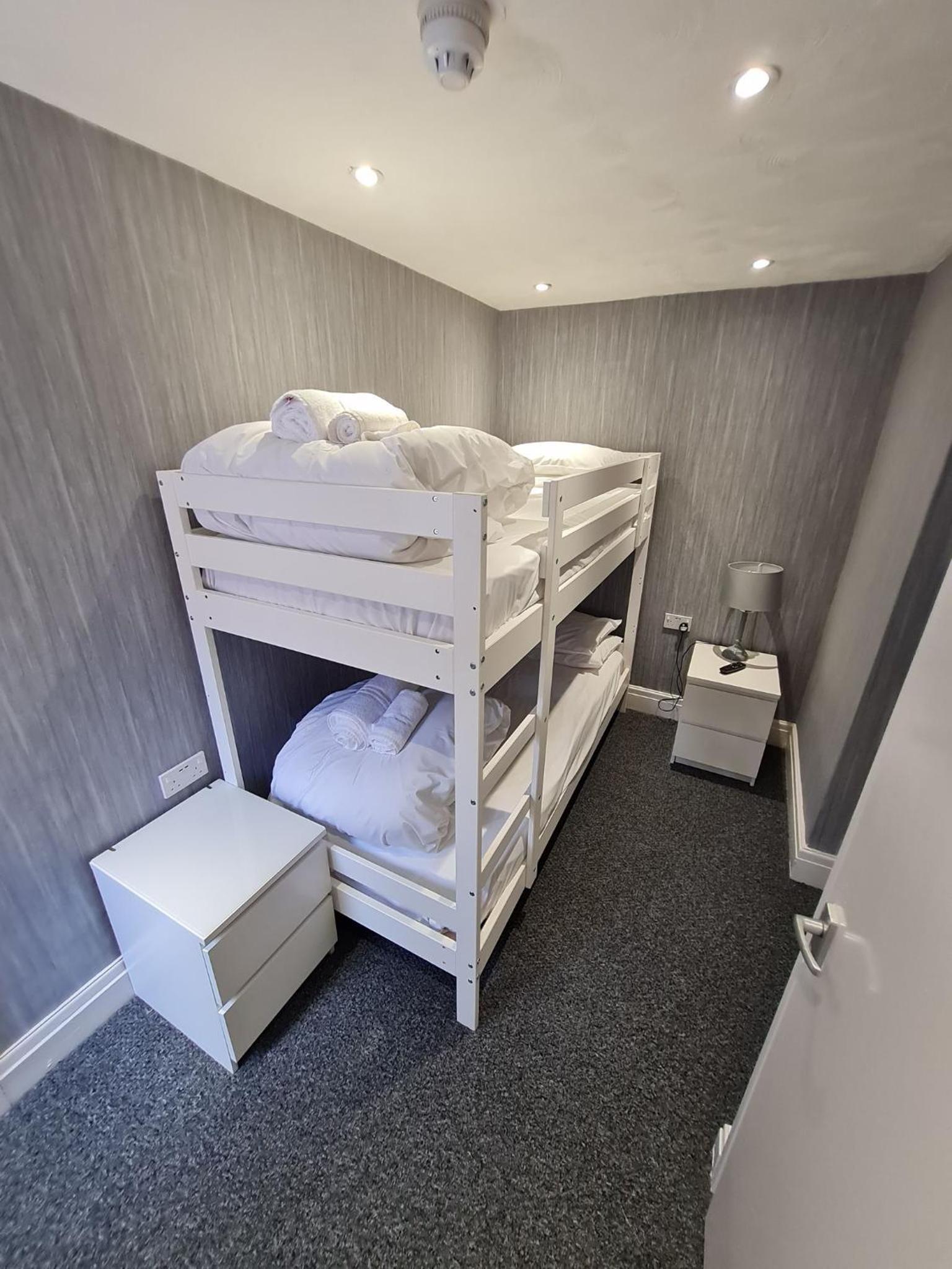 Classic Quadruple Room - Photo 4