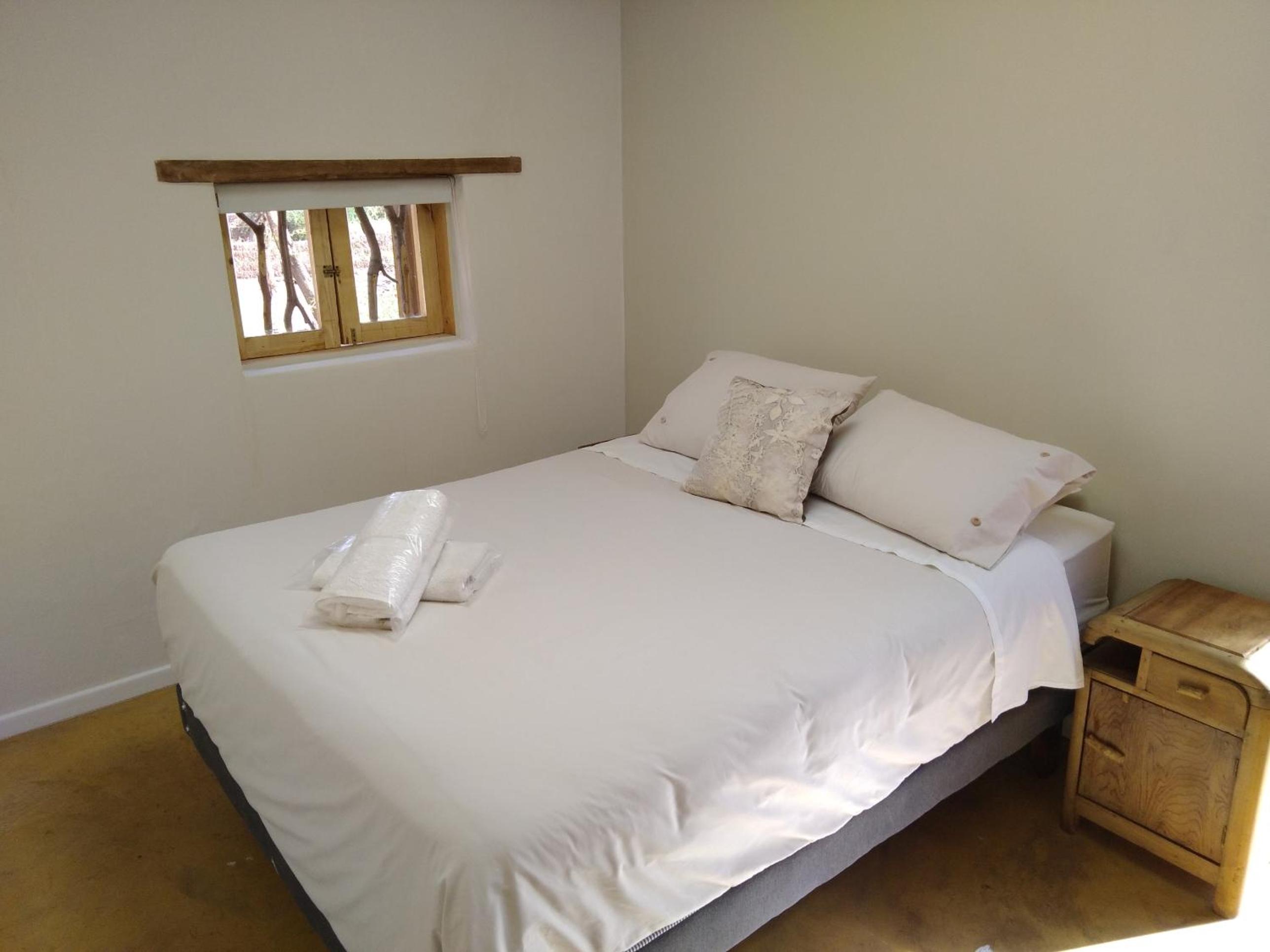 Standard Double Room with Shared Bathroom photo 1