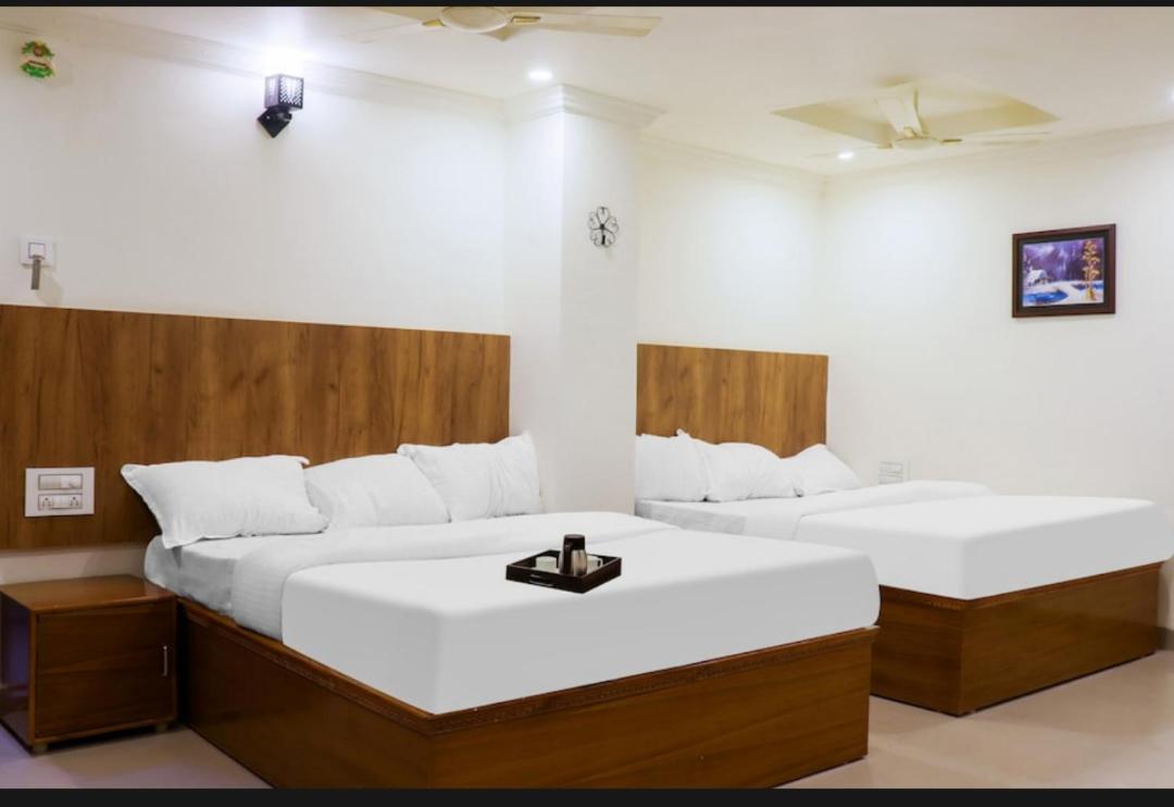 Deluxe Family Suite - Photo 1