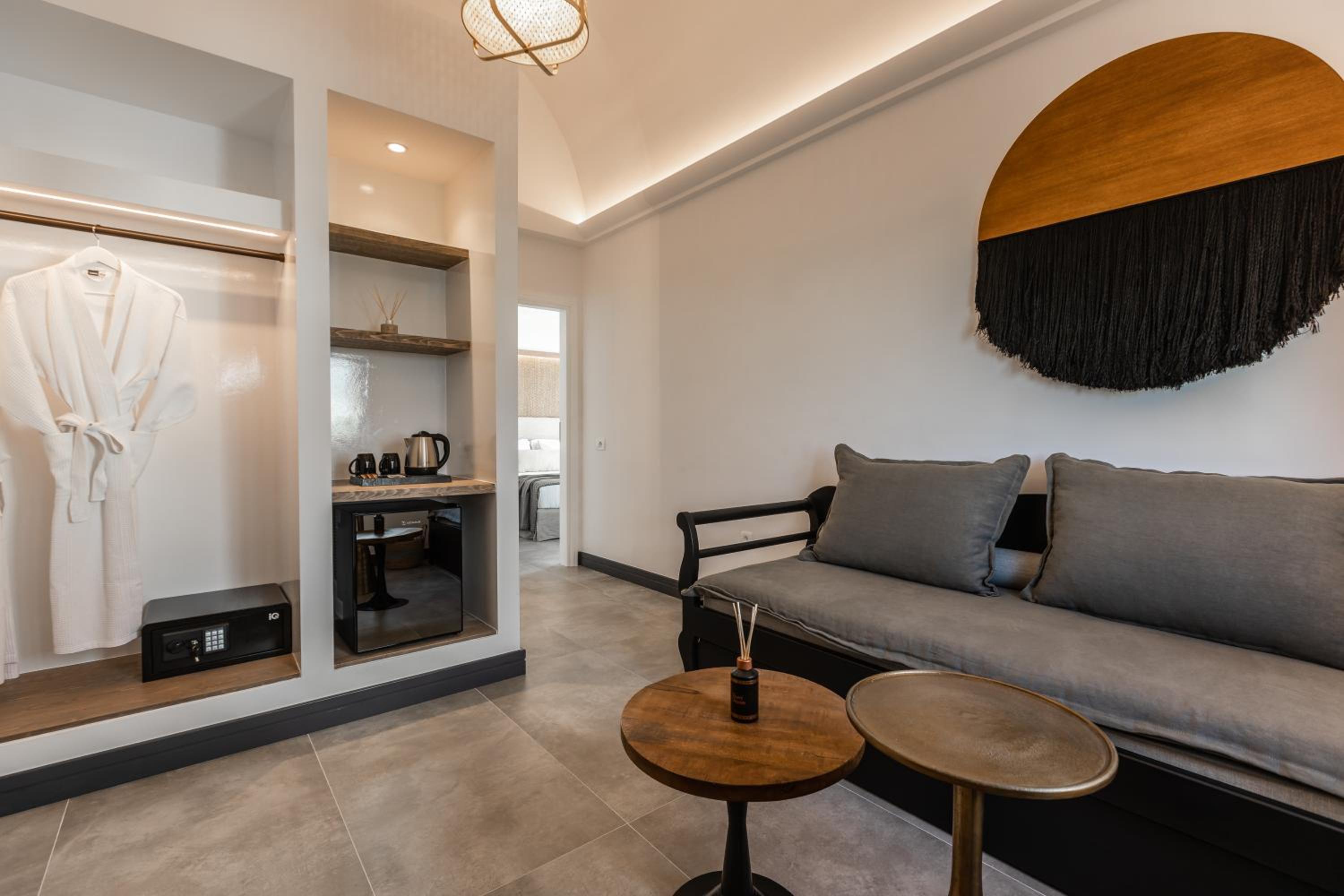 Luxury Suite with Heated Private Pool & Jetted Tub - Photo 10