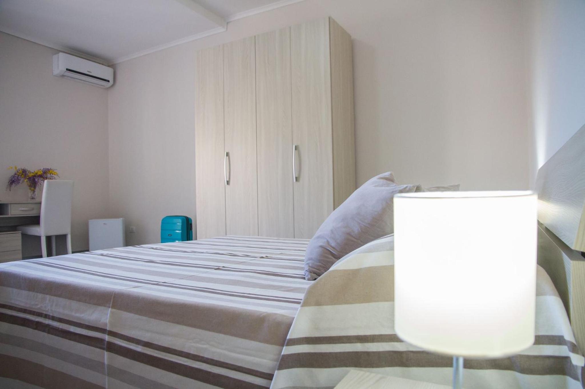 Standard Triple Room with Sea View photo 1