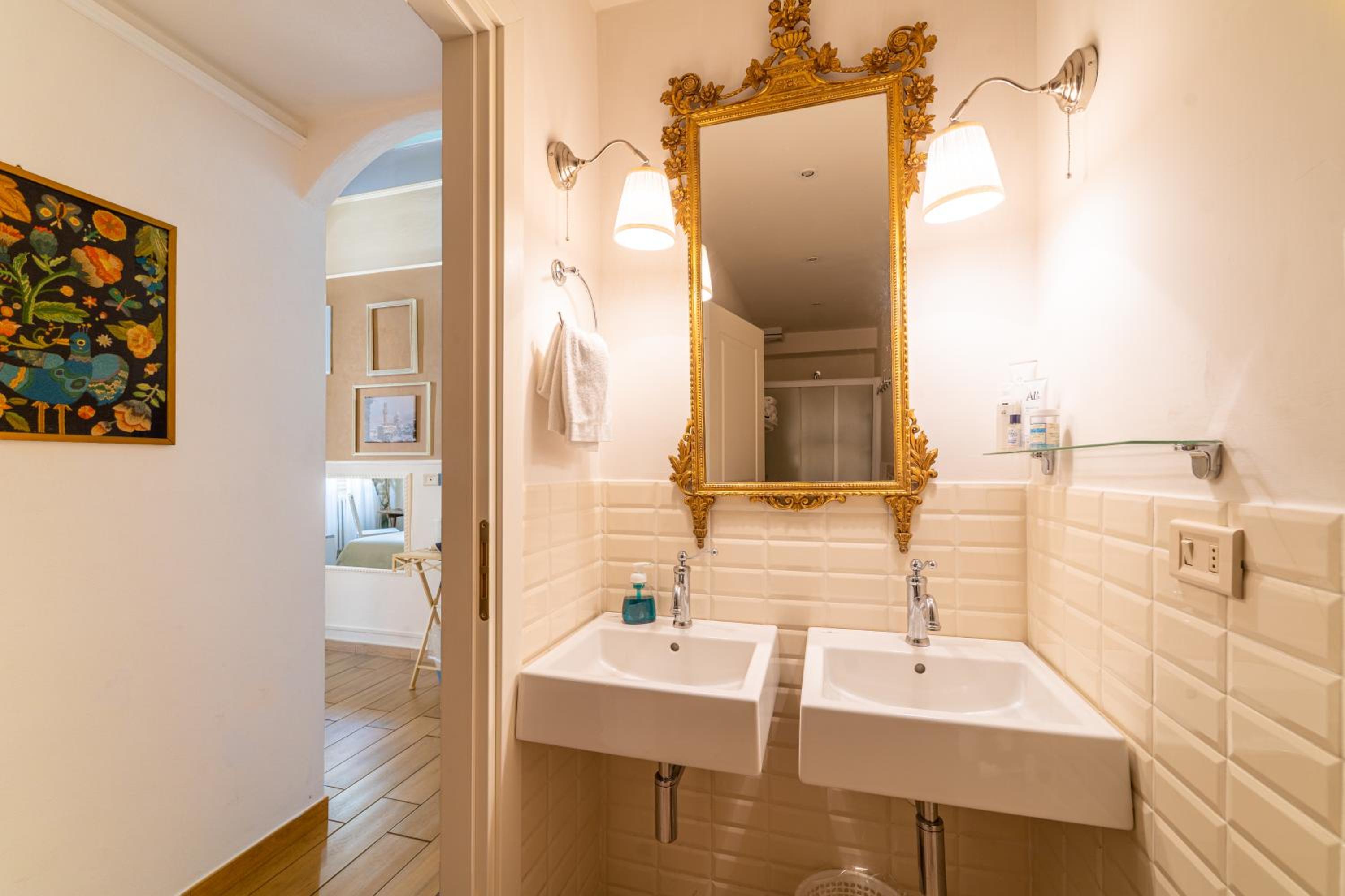Golden Suite photo 3